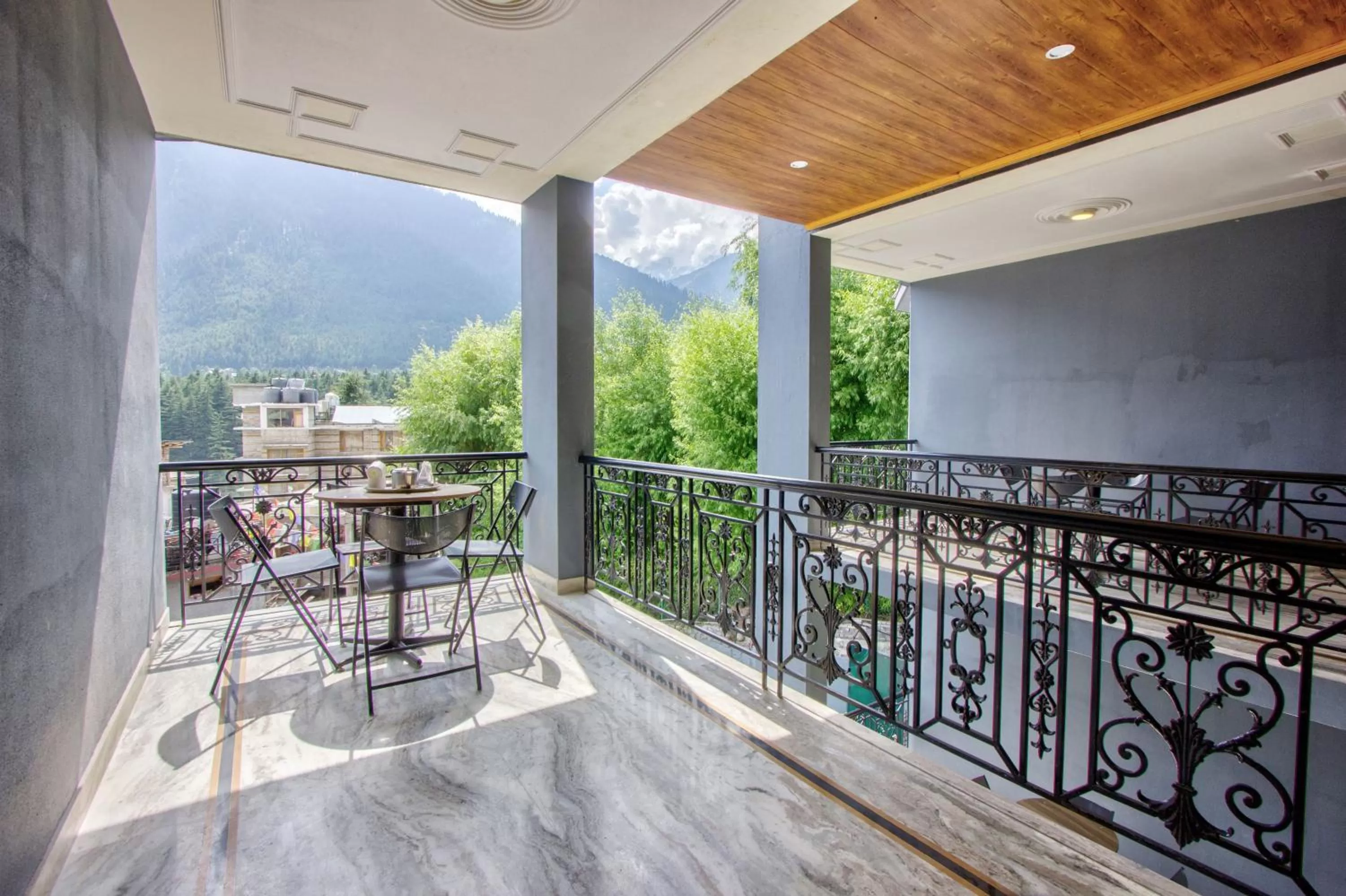 Balcony/Terrace in Woodstock Inn Manali 800 Mtrs from Mall Road