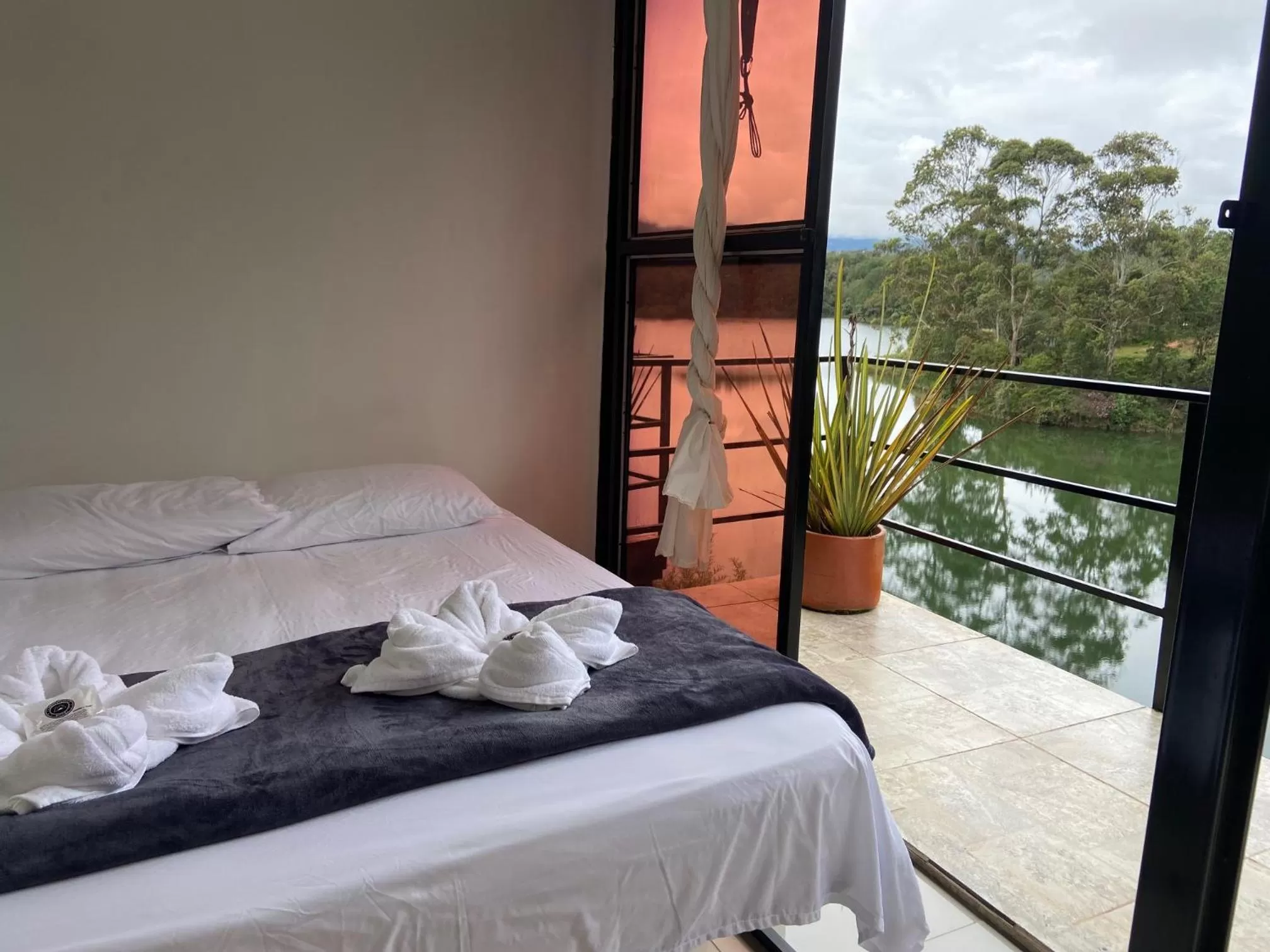 View (from property/room), Bed in La Madriguera