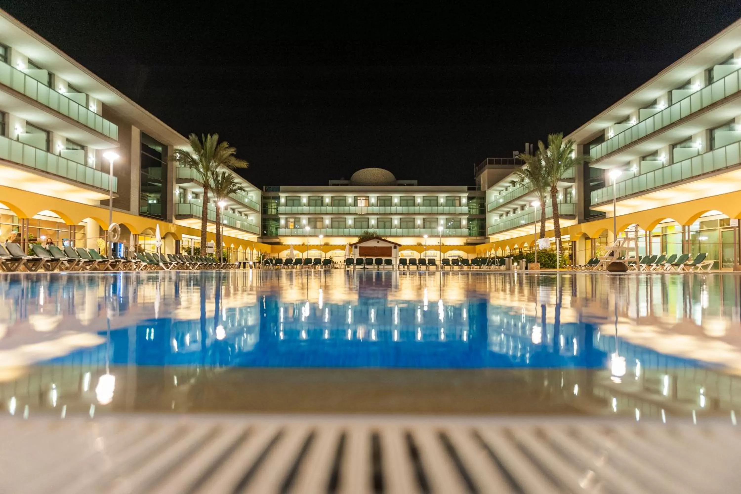 Facade/entrance in Hotel Mediterraneo
