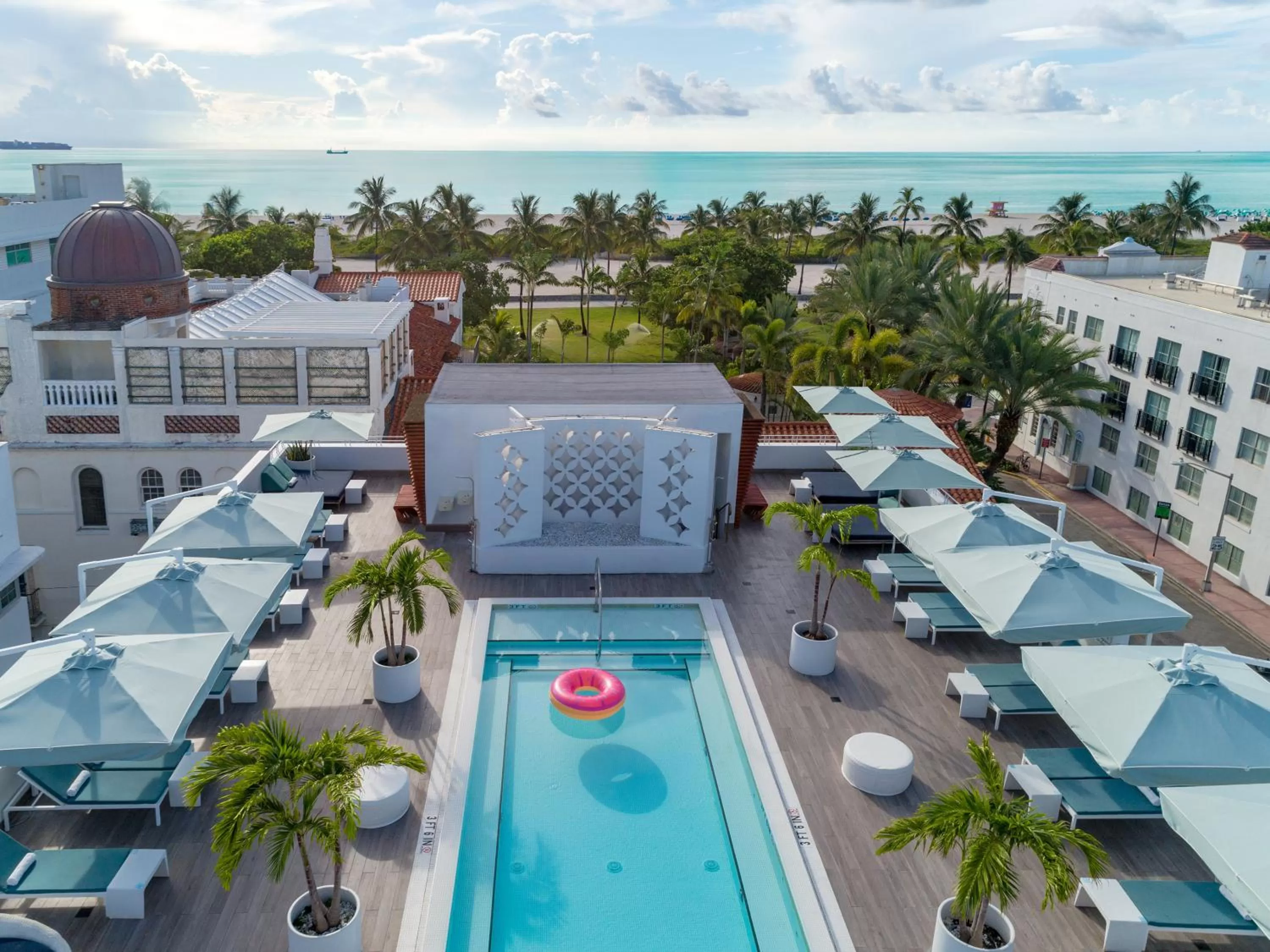 Bird's eye view in Dream South Beach, by Hyatt