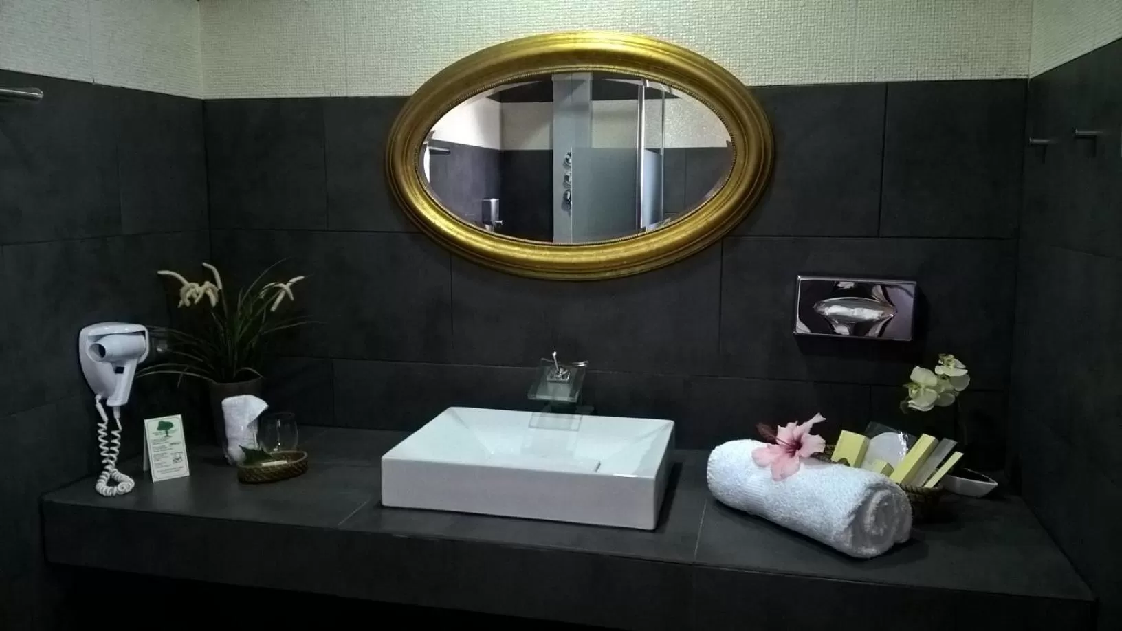 Bathroom in Birdcage Gay Men Resort and Lifestyle Hotel