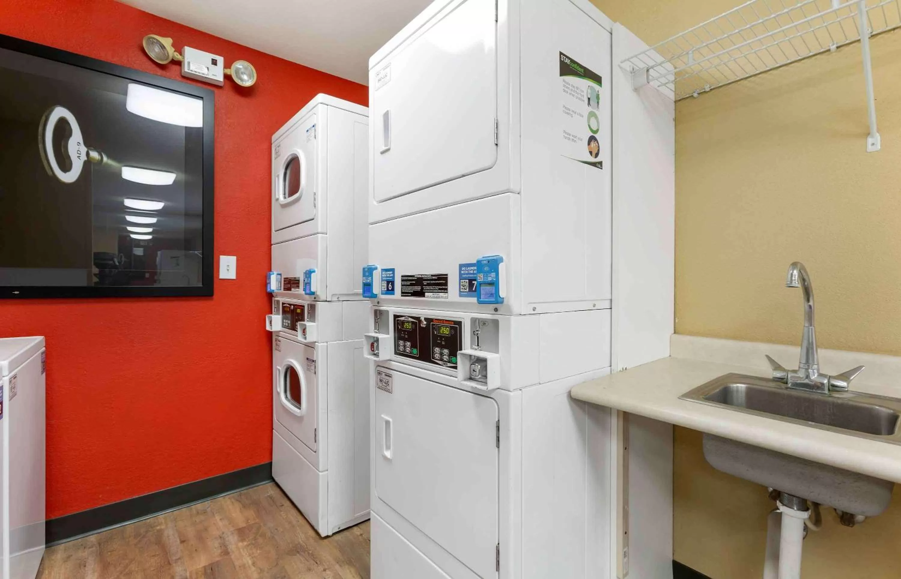 Property building in Extended Stay America Suites - Phoenix - Scottsdale