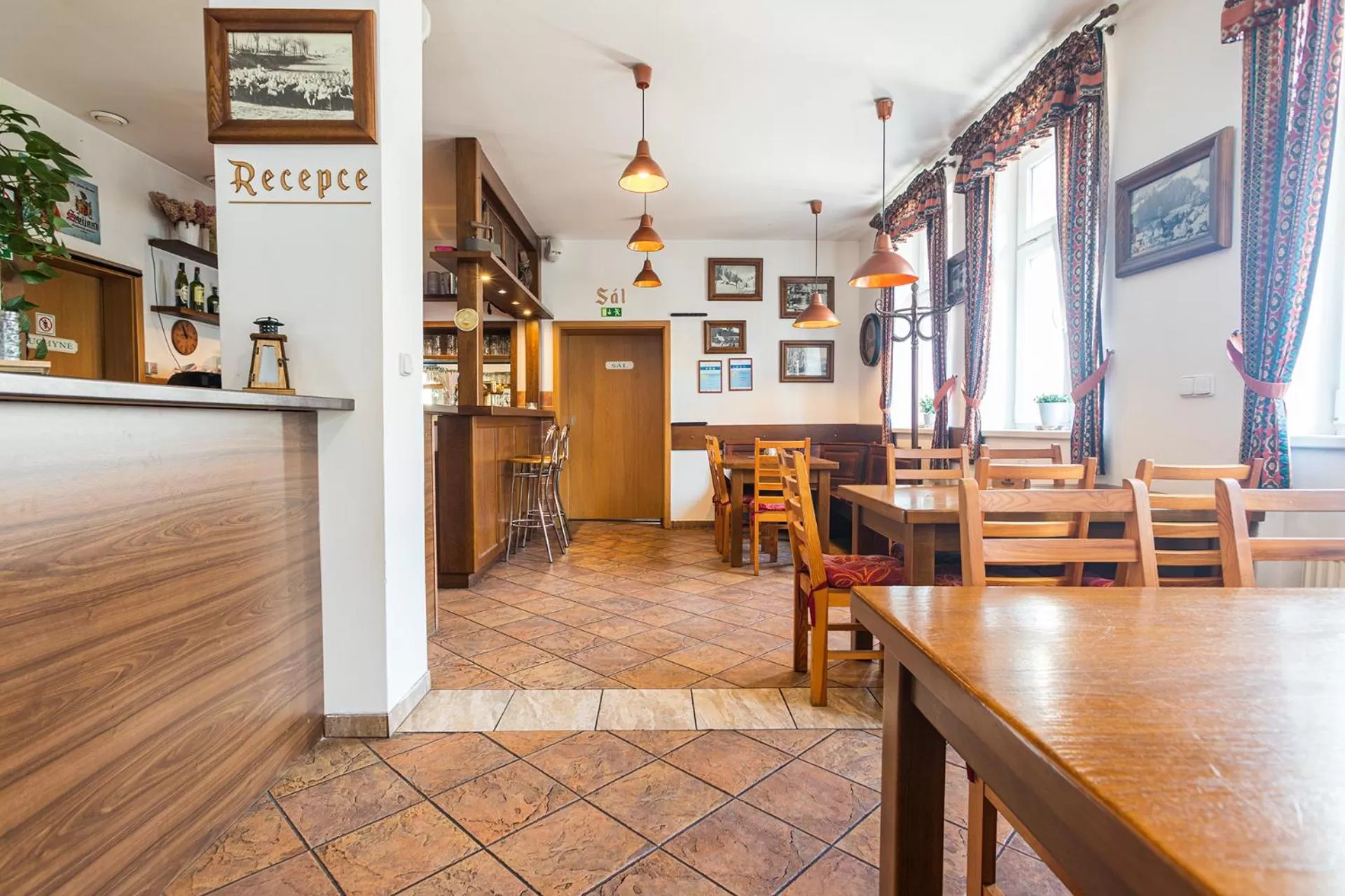 Restaurant/Places to Eat in Hotel Seifert