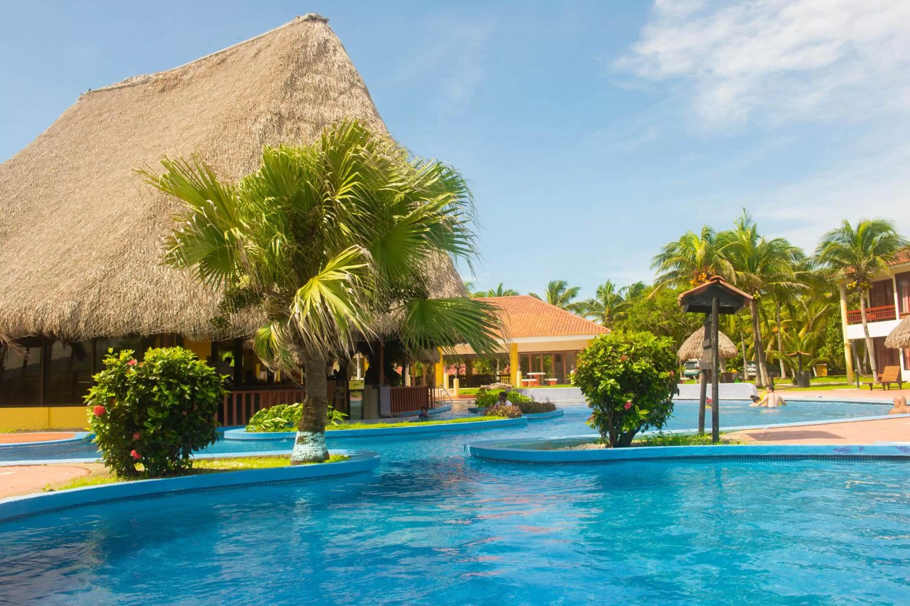 Restaurant/places to eat in Nandel Beach Resort