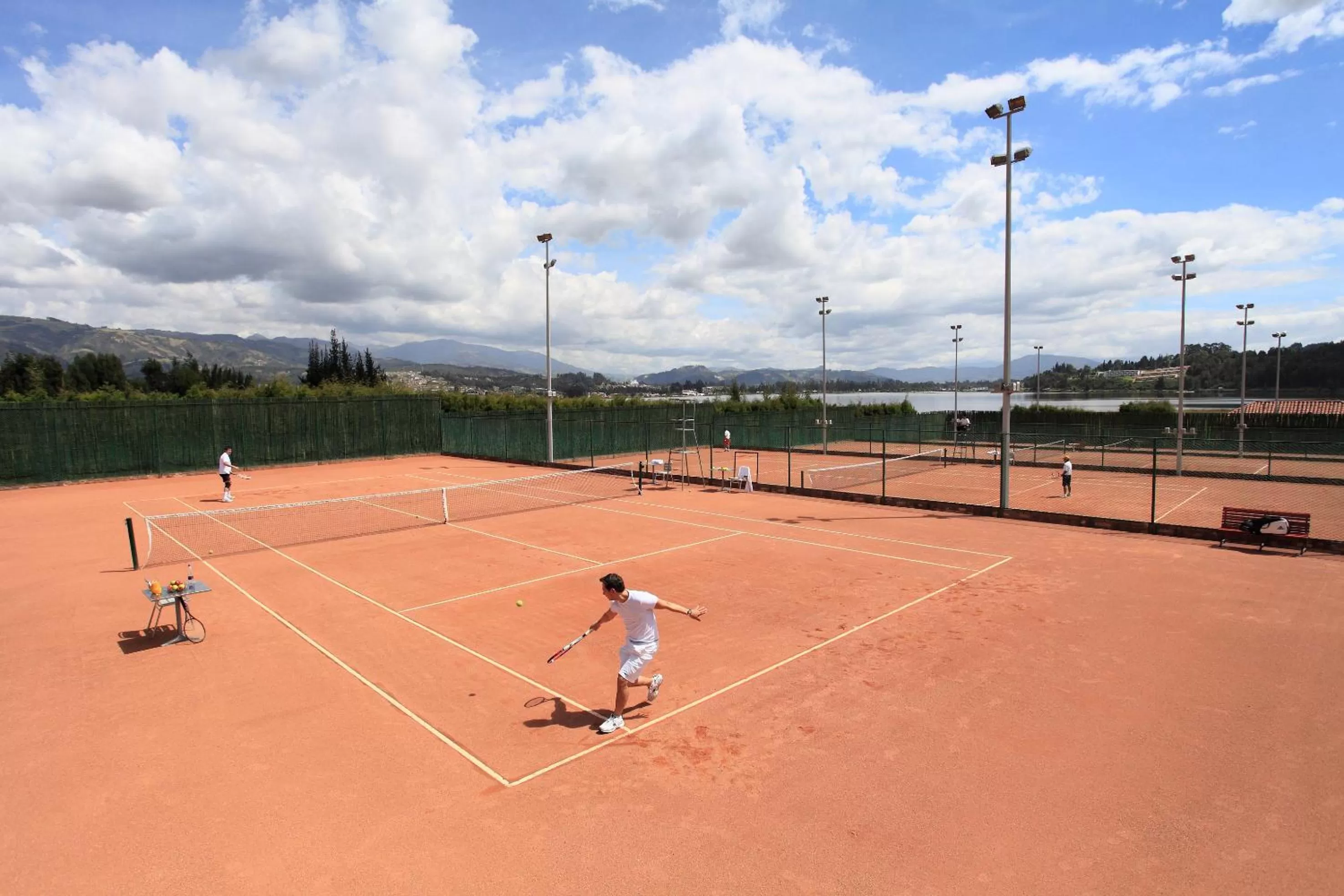 Tennis court in Estelar Paipa Hotel Spa & Y Centro De Convenciones