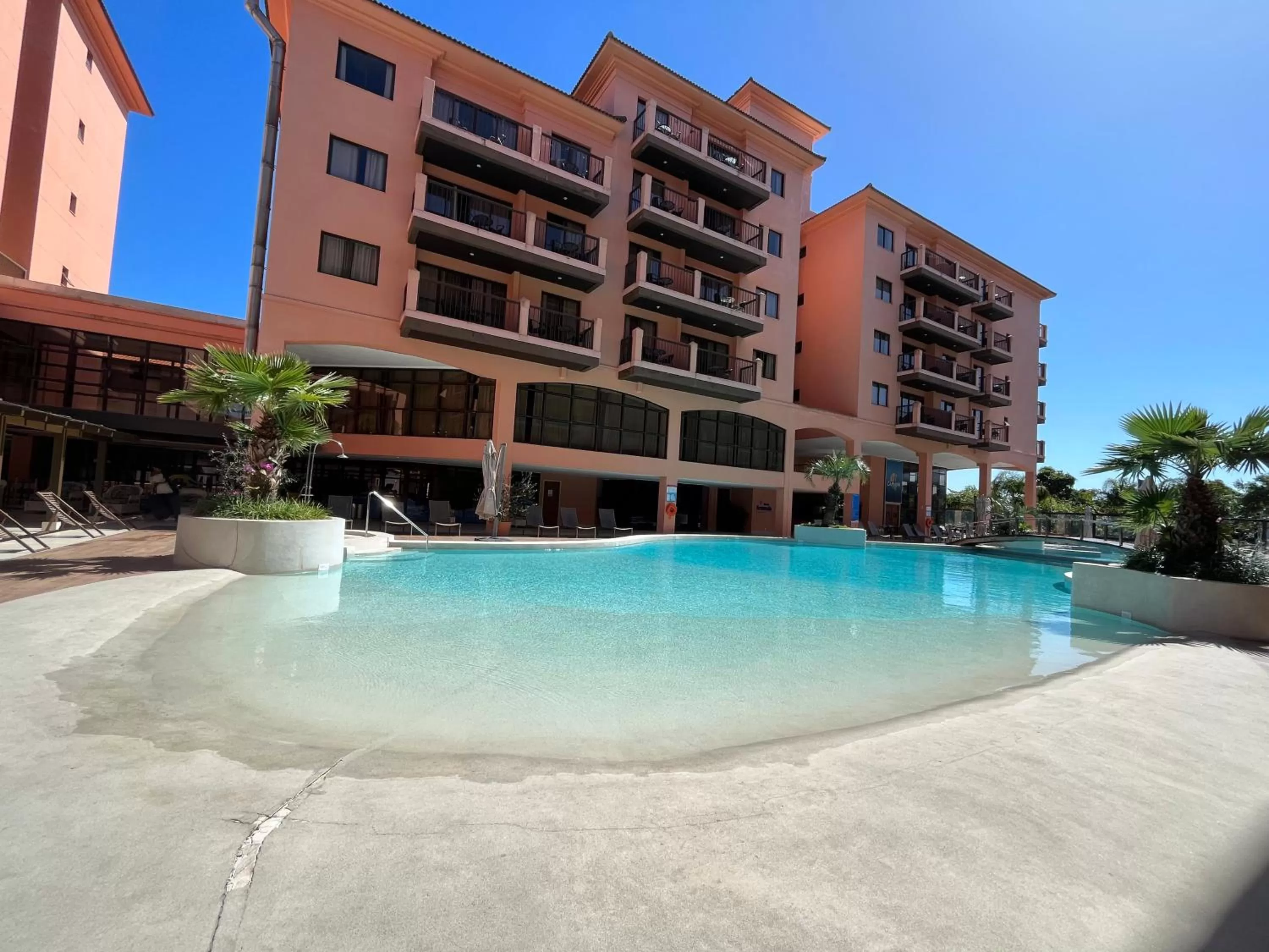 Swimming pool in Jurerê Beach Village - Studio Vista Mar