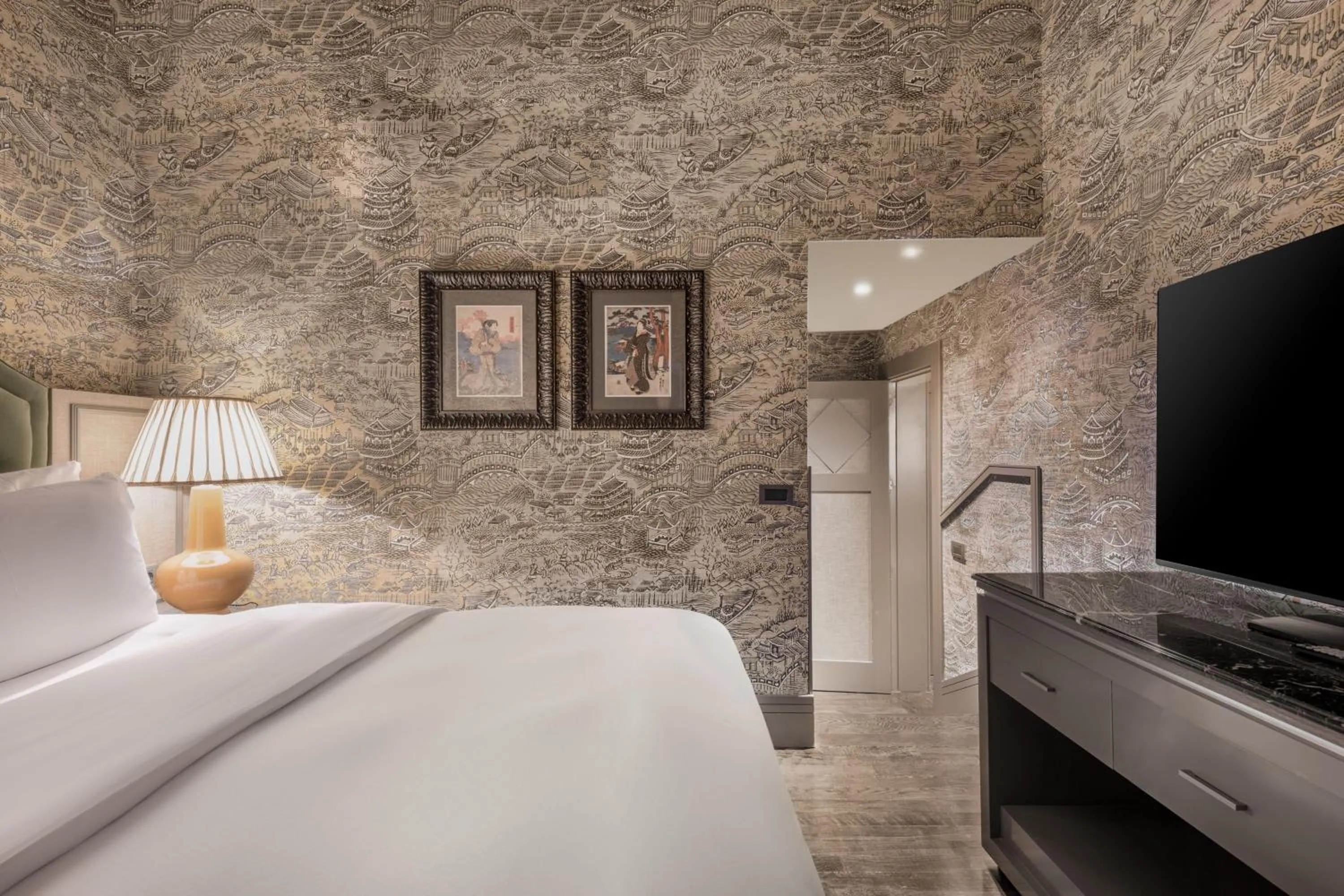 Photo of the whole room, Bed in Santo Mauro, a Luxury Collection Hotel, Madrid