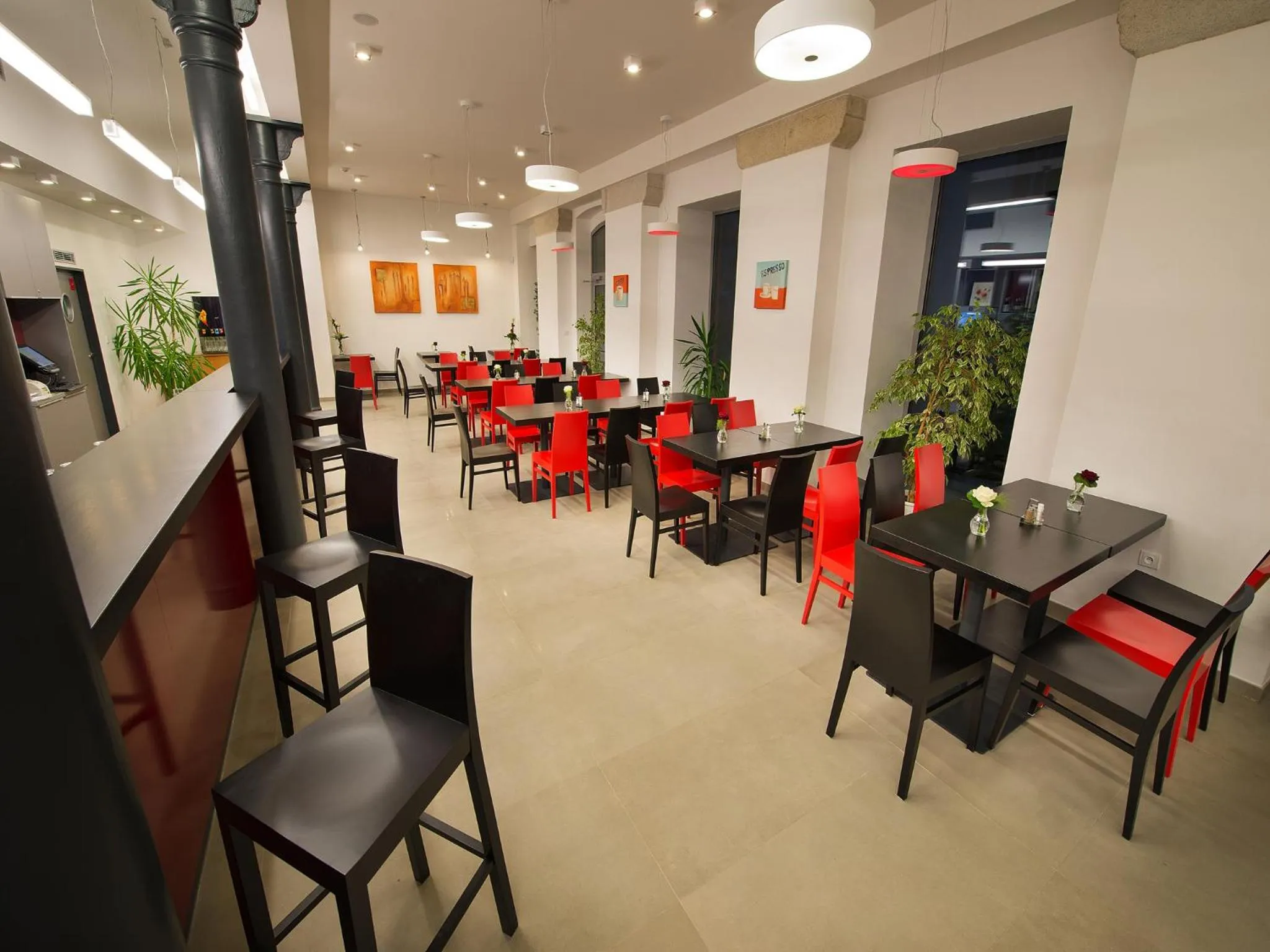 Restaurant/places to eat in EA Business Hotel Jihlava