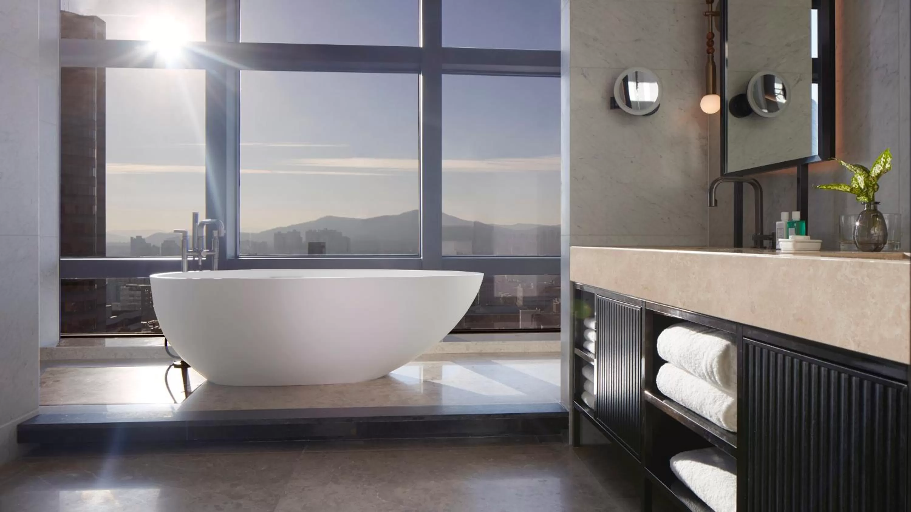 Bedroom in Grand InterContinental Seoul Parnas by IHG