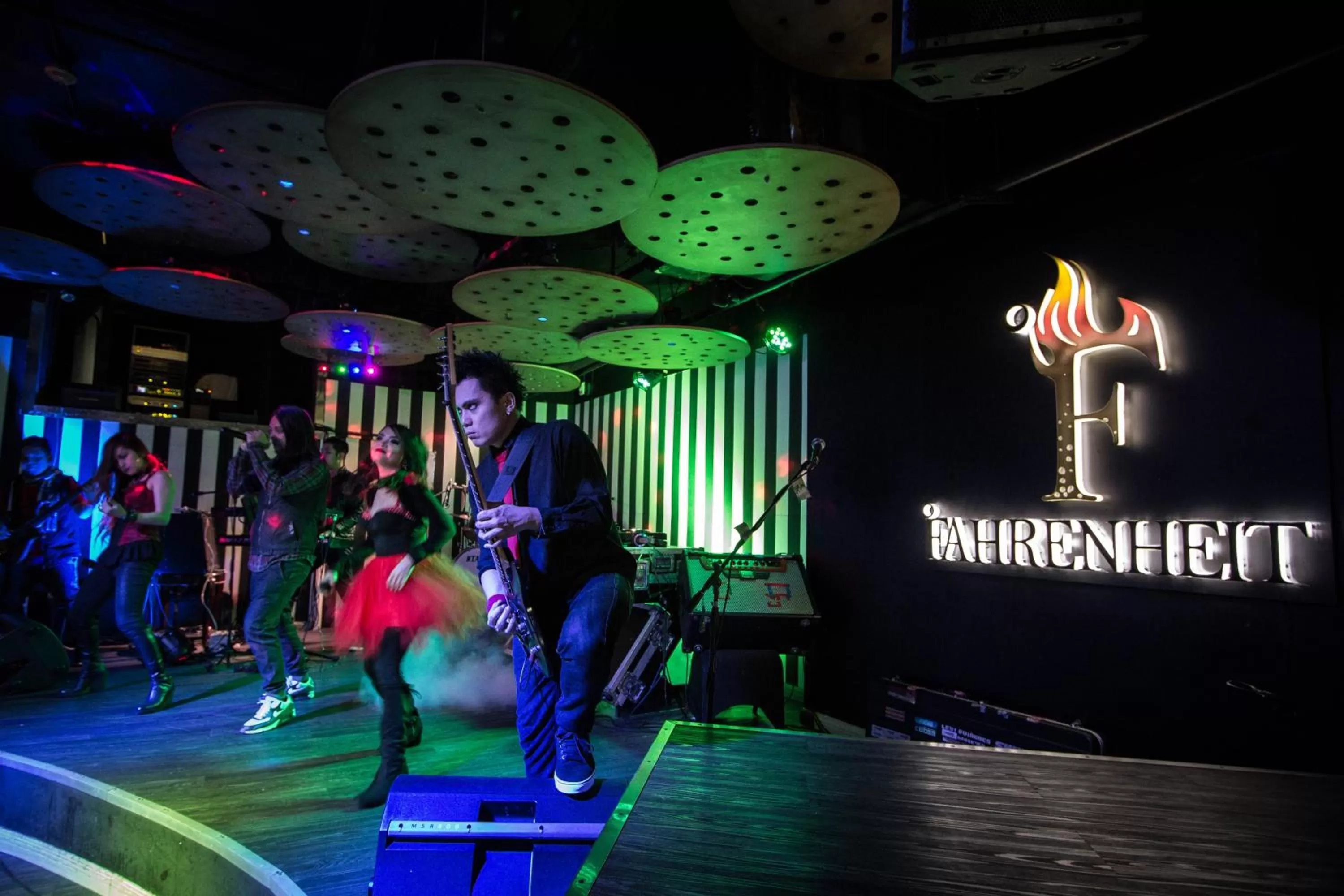 Billiard in Horizon Manor Hotel