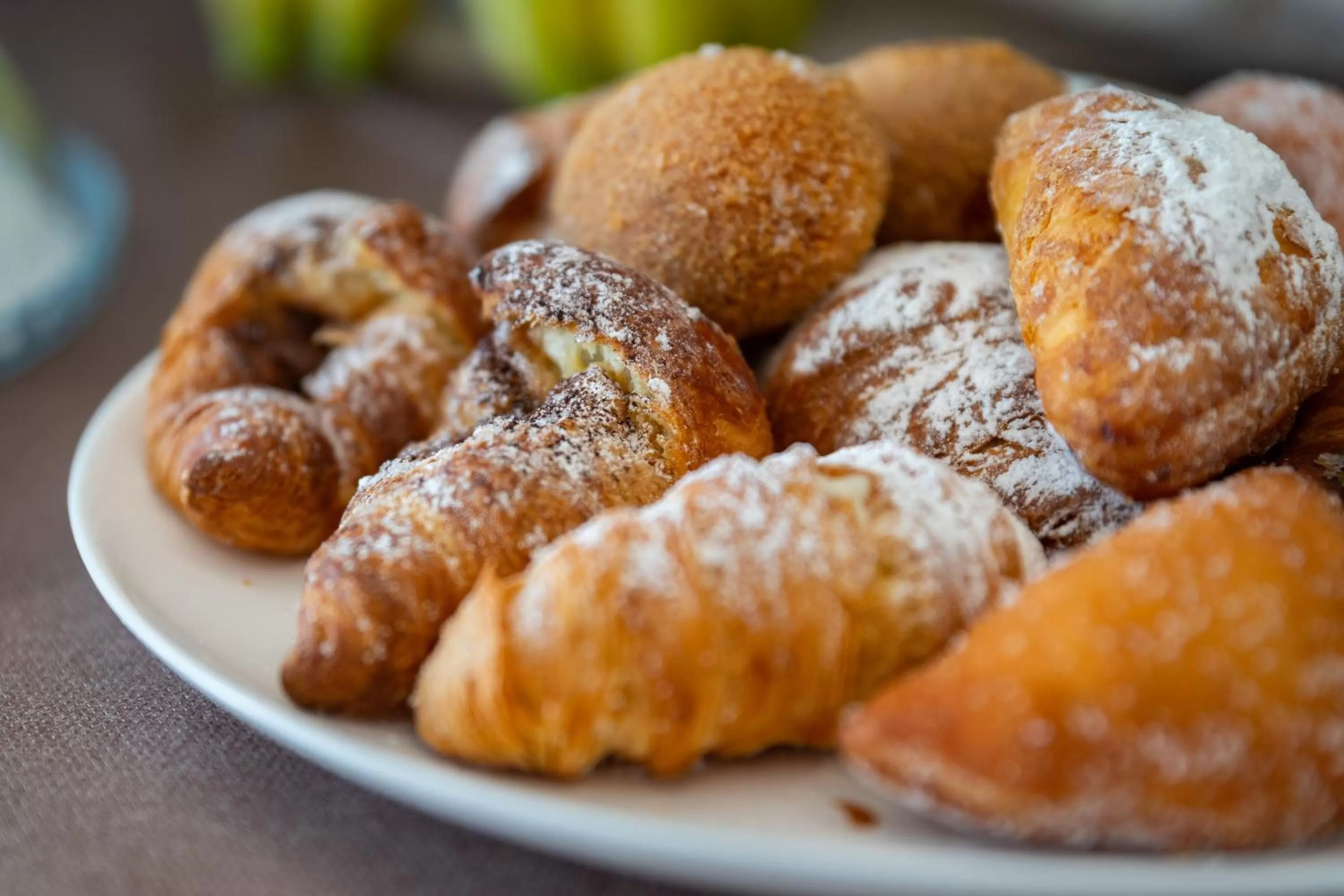 Food and drinks in Zeus Hotel - Aparthotel - Meeting & Congress