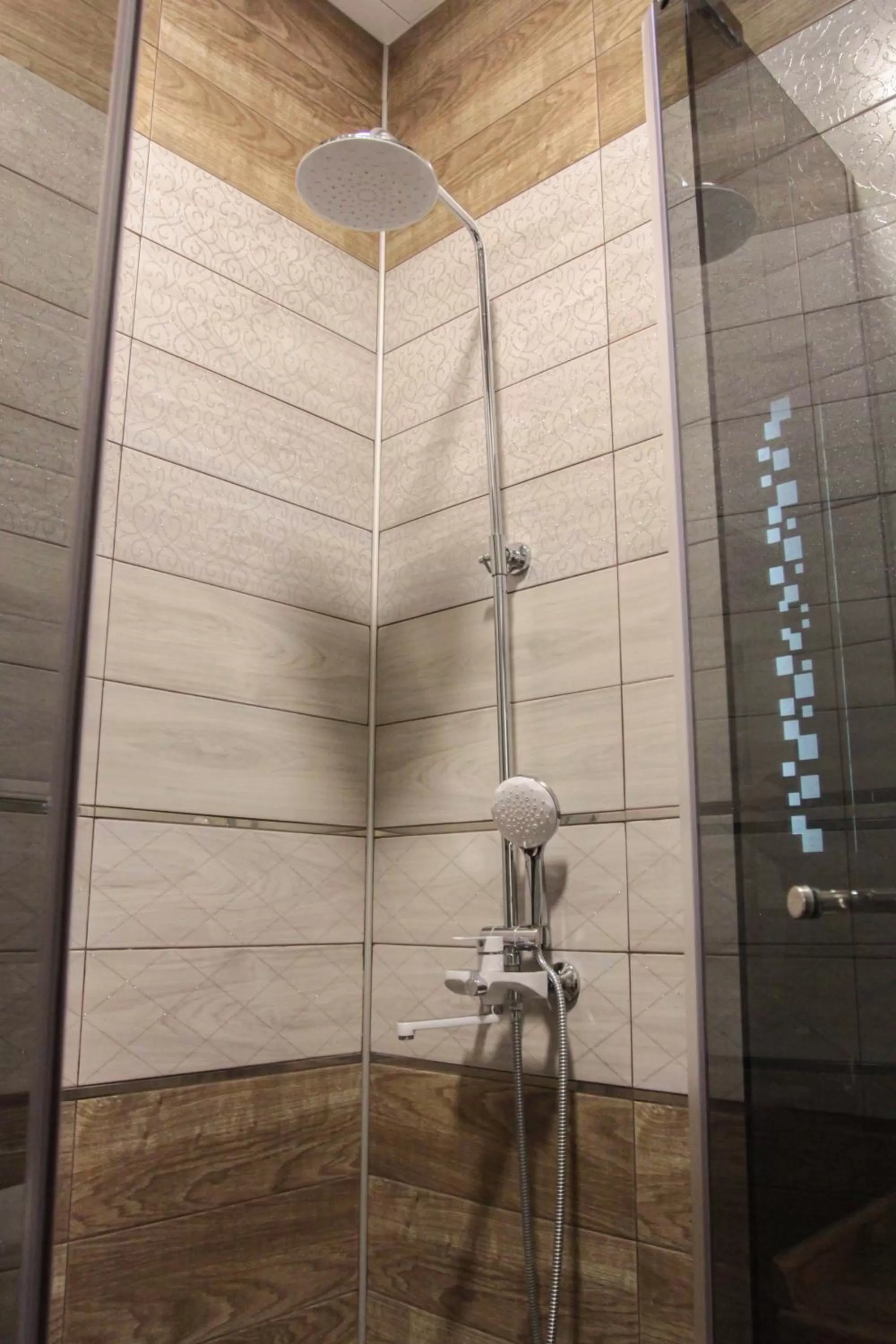 Bathroom in E-lite& Meatador