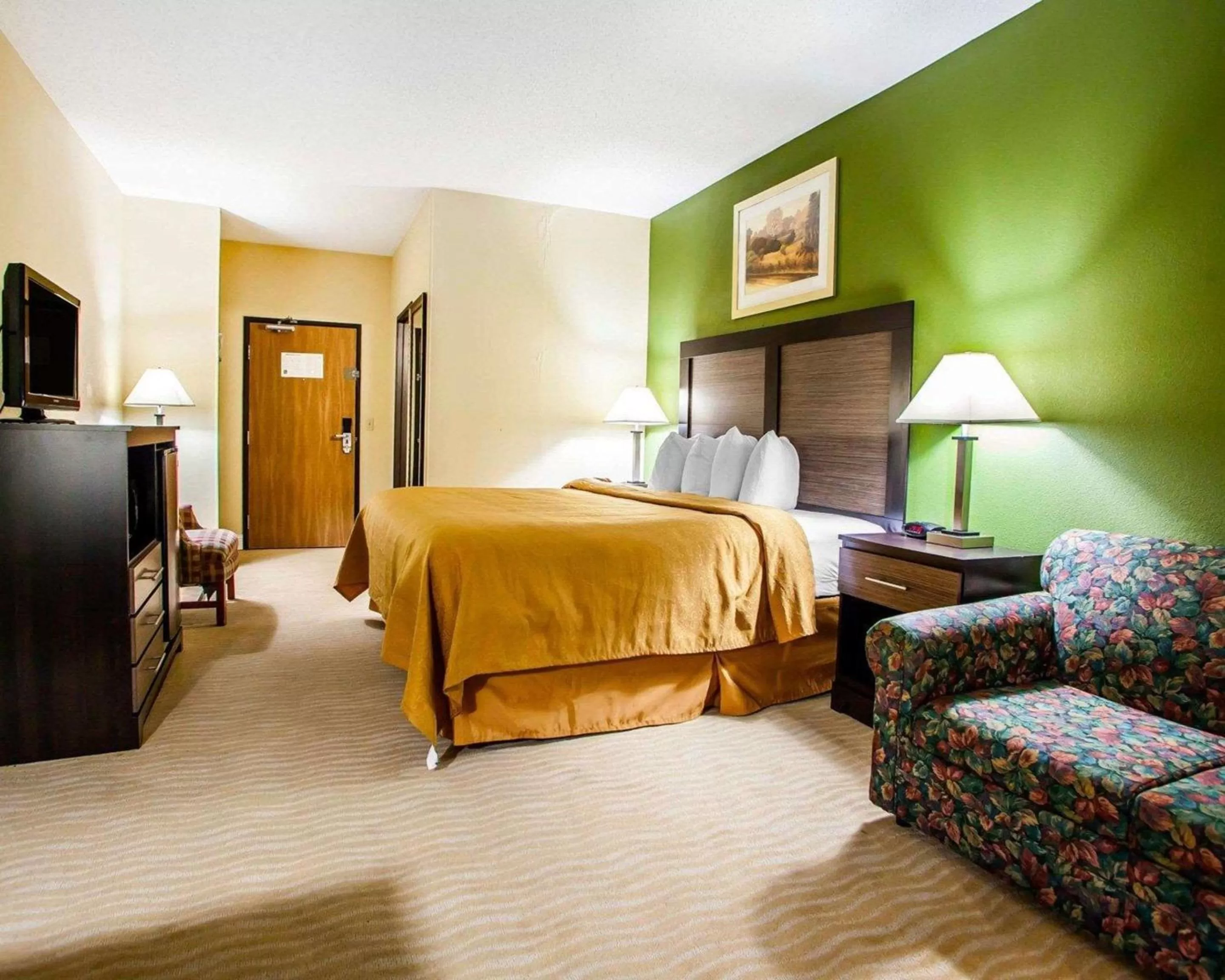 Photo of the whole room in Quality Inn & Suites Champaign North - Urbana