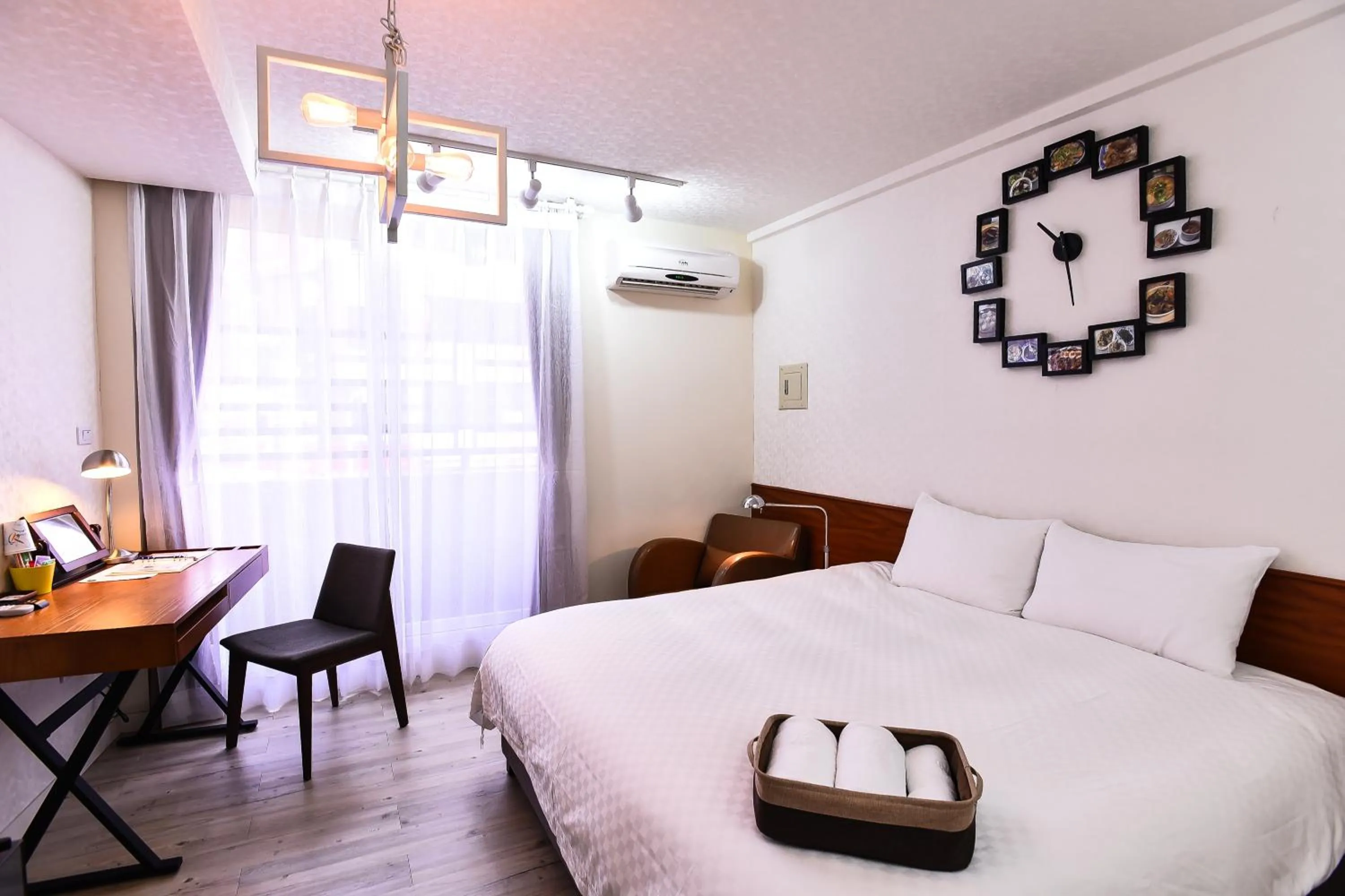 Bed in Rainbow Island