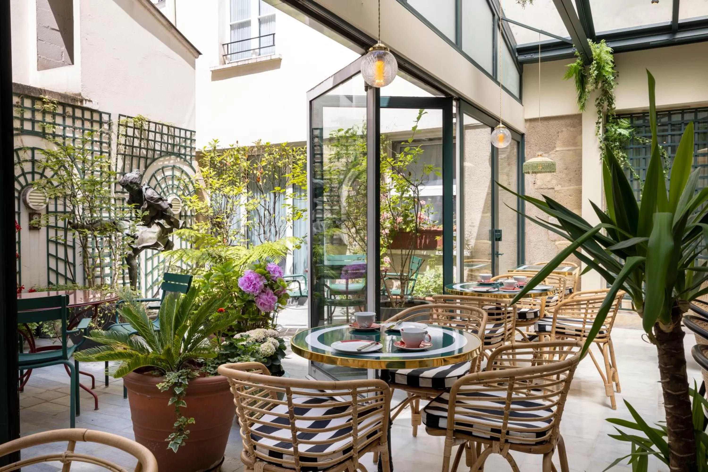 Property building in La Perle Saint Germain des Prés