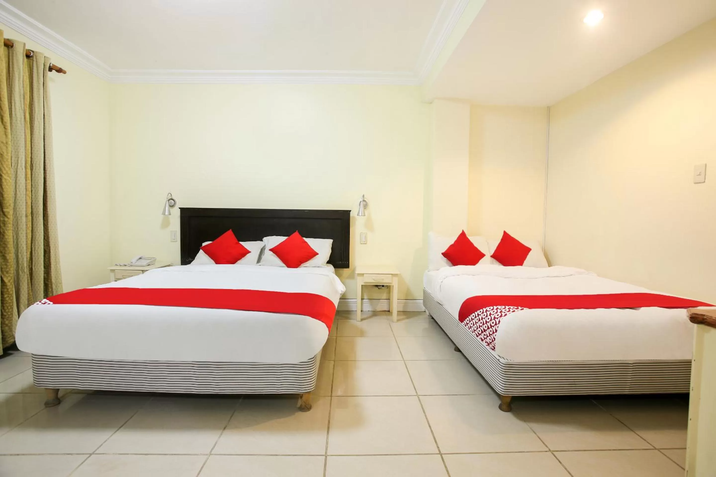 Photo of the whole room, Bed in Hotel Euroasia By BLUEBOOKERS