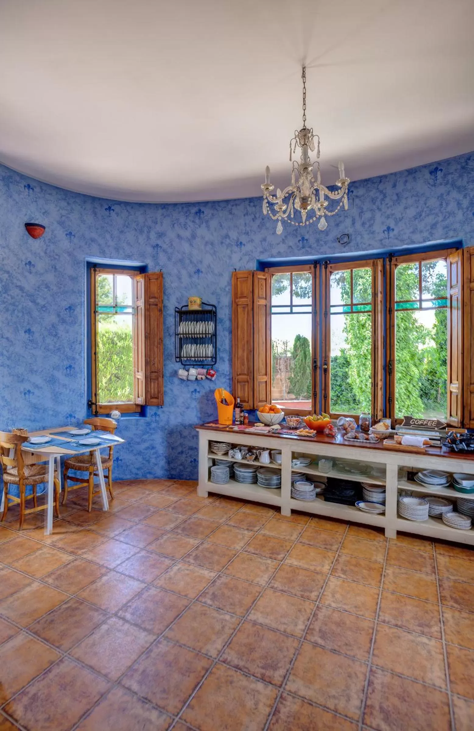 Restaurant/places to eat in Finca Almenara de Copau