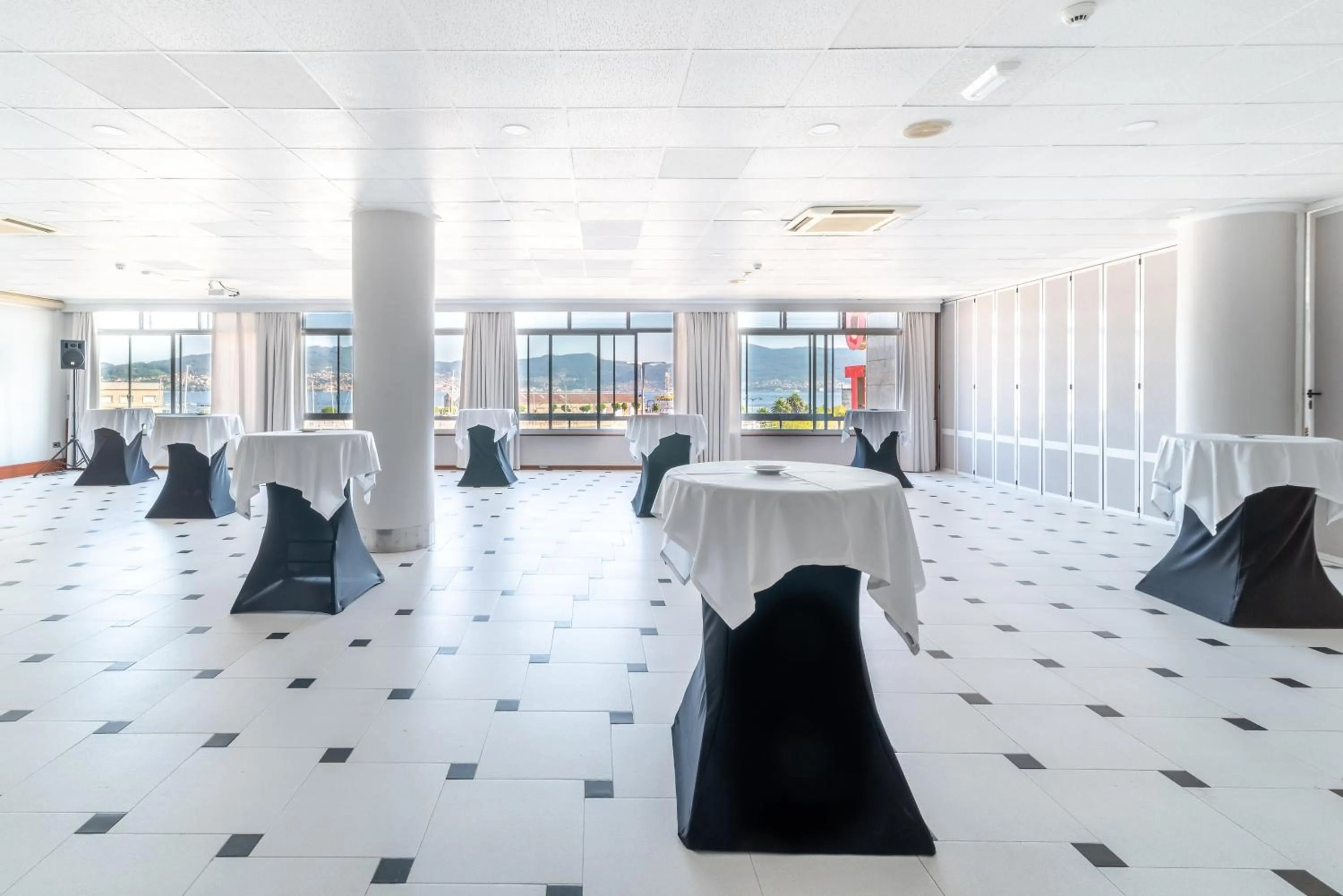 Meeting/conference room in Hotel Bahía de Vigo