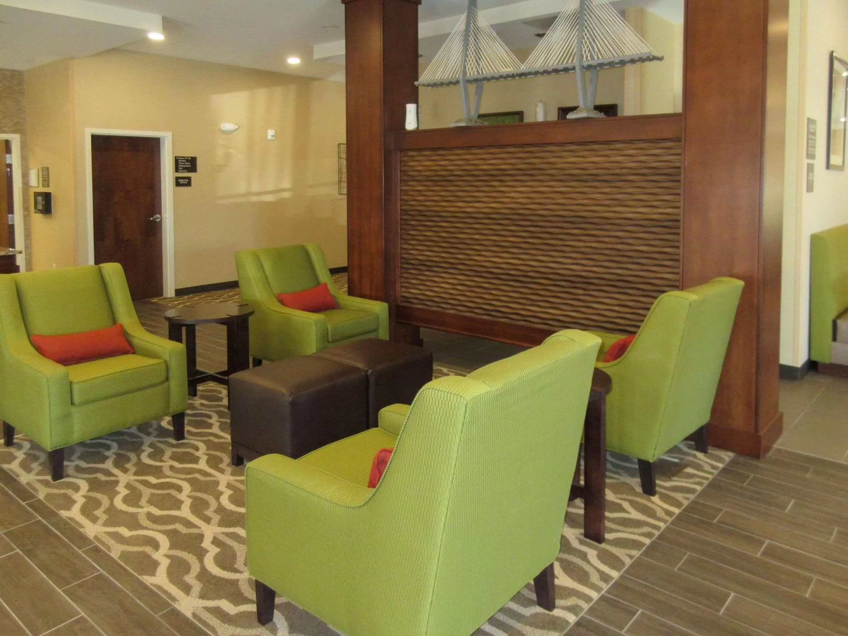 Lobby or reception in Comfort Suites Summerville