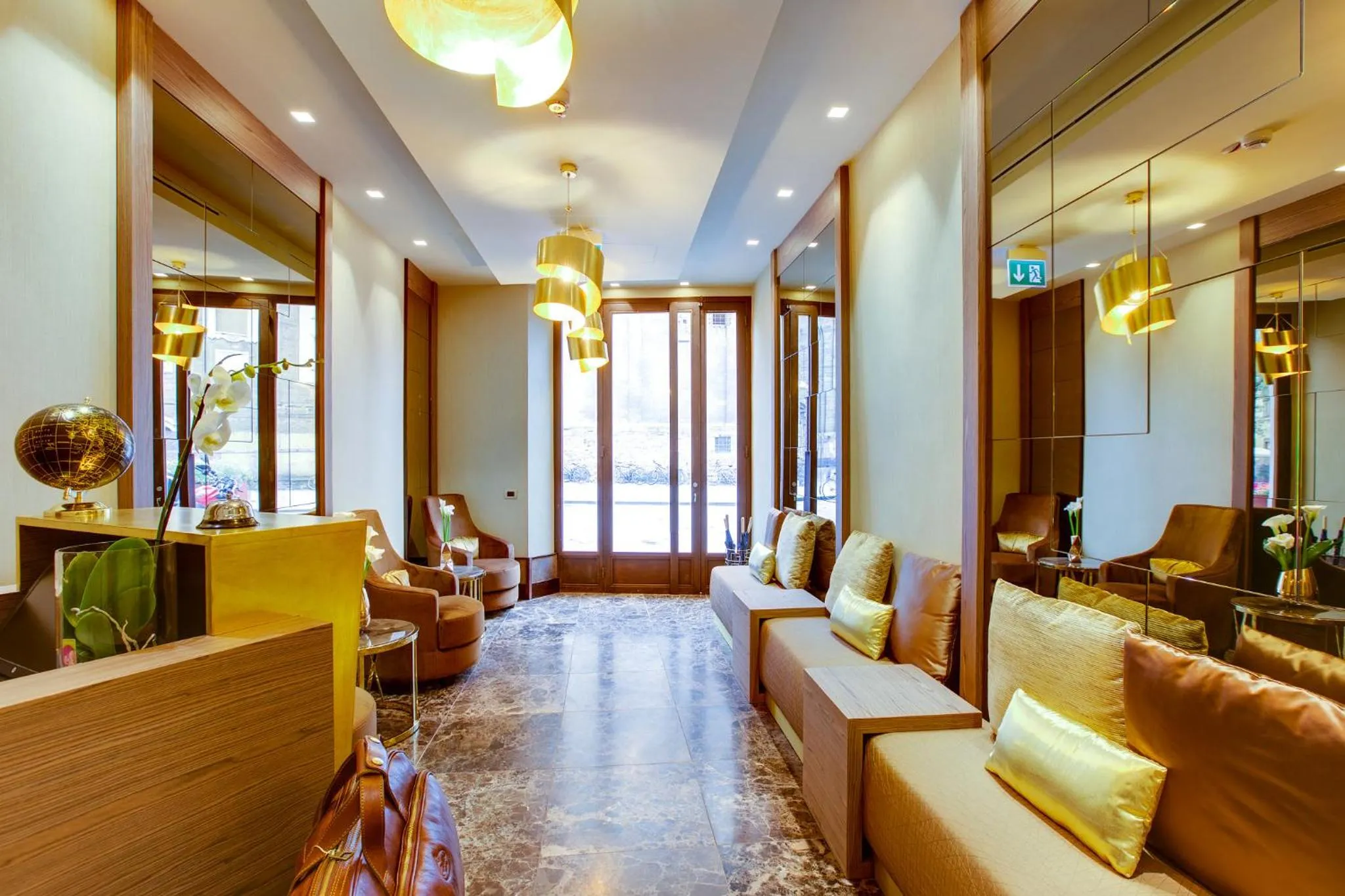 Lobby or reception in Solo Experience Hotel