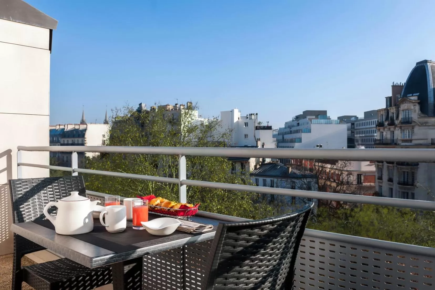 Balcony/Terrace in Citadines Bastille Marais Paris