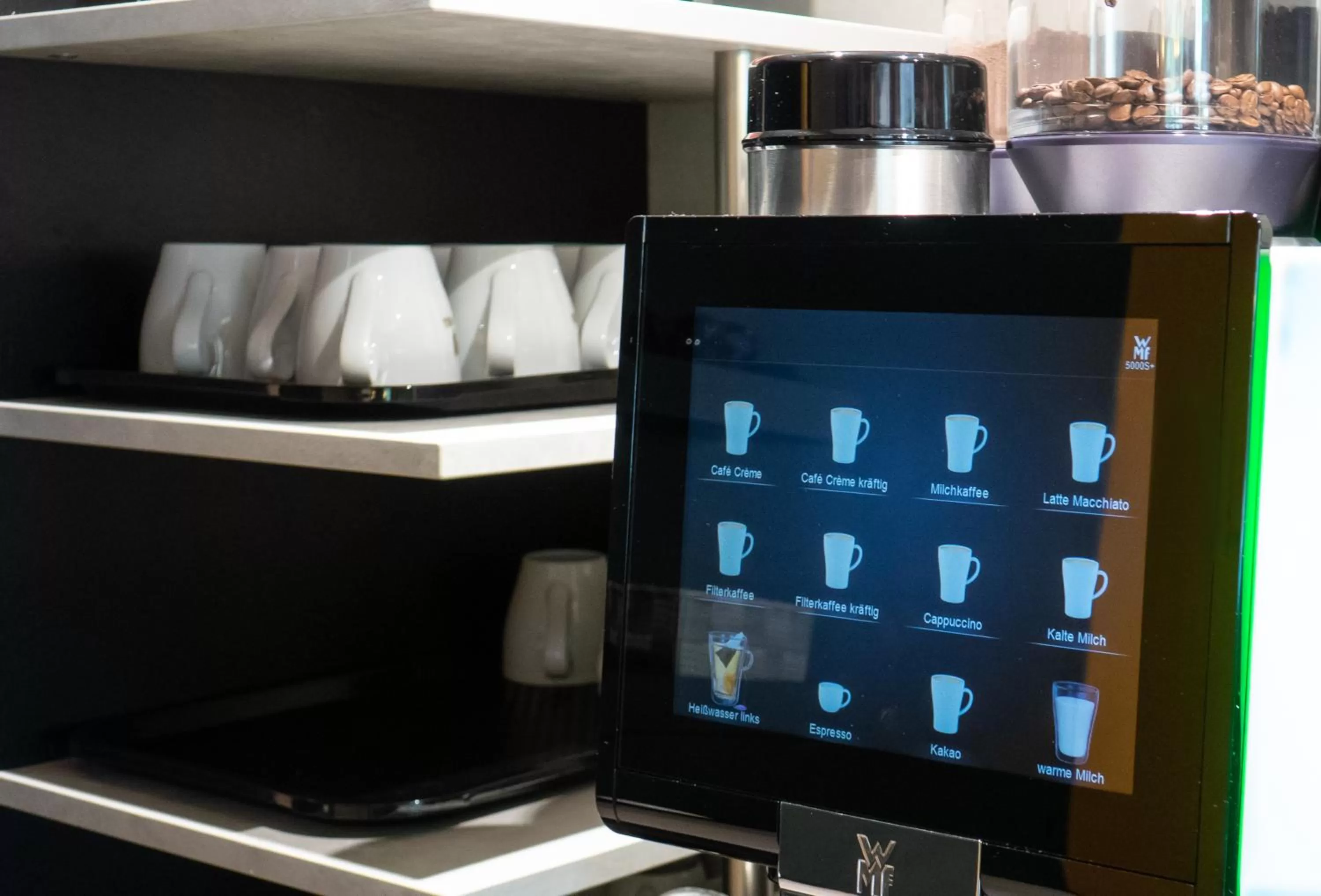 Coffee/tea facilities in Schlossberghotel Oberhof