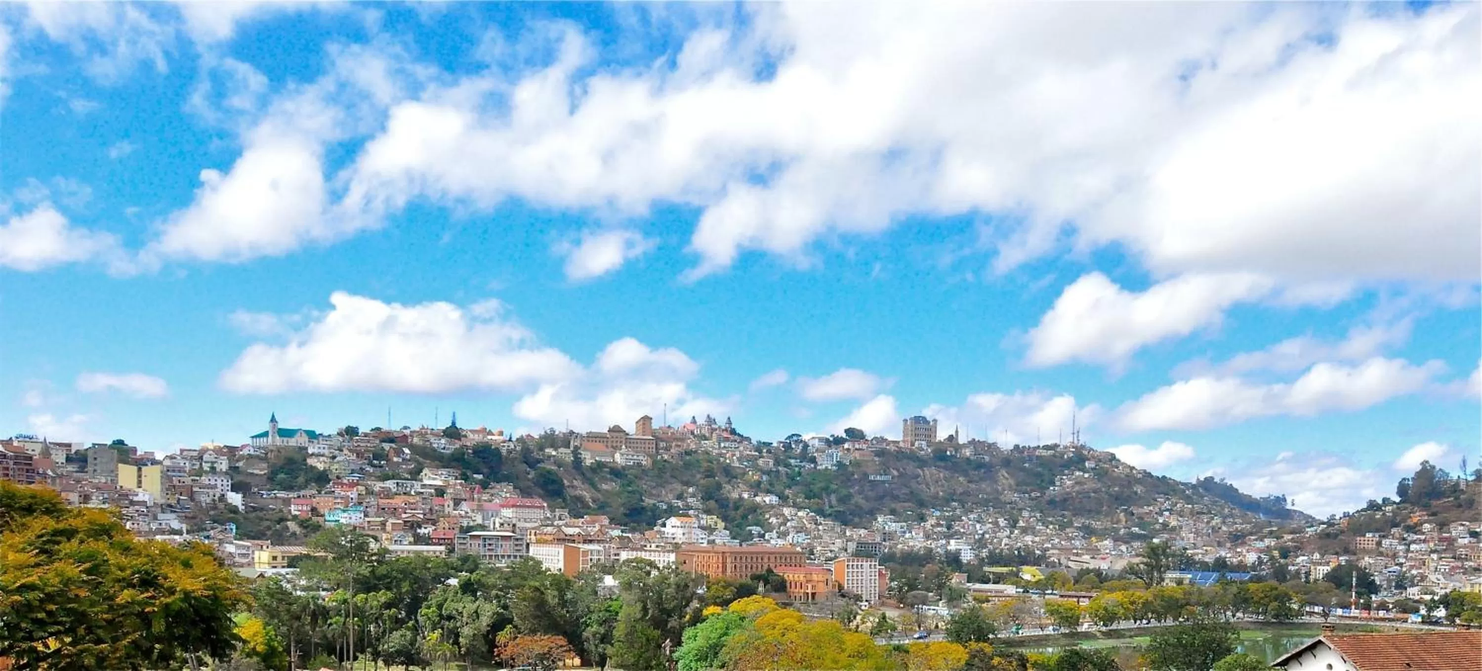 Lake view, Neighborhood in Rova Hotel