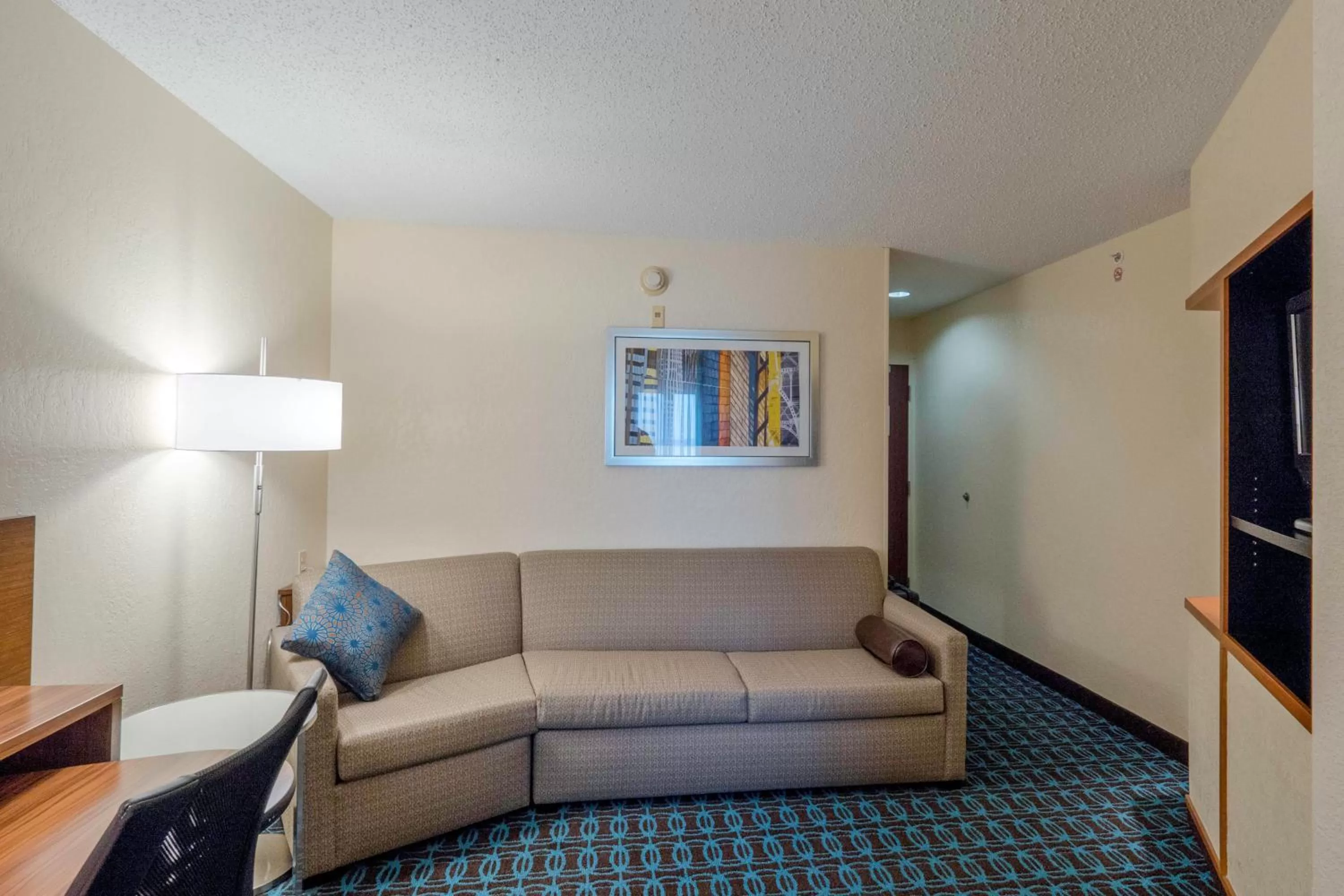 King Suite with Sofa Bed in Fairfield Inn & Suites by Marriott Cleveland Streetsboro
