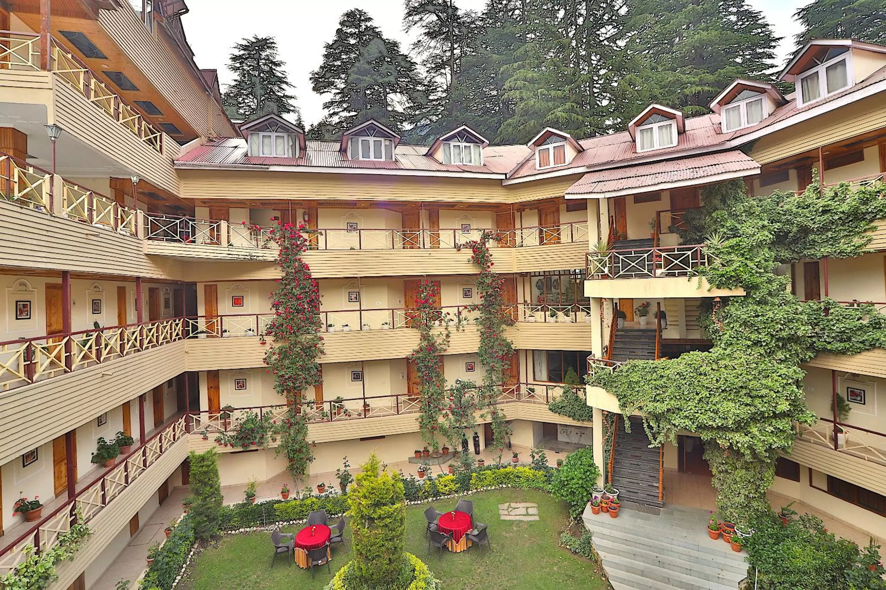 Snow Valley Resorts & Spa Manali