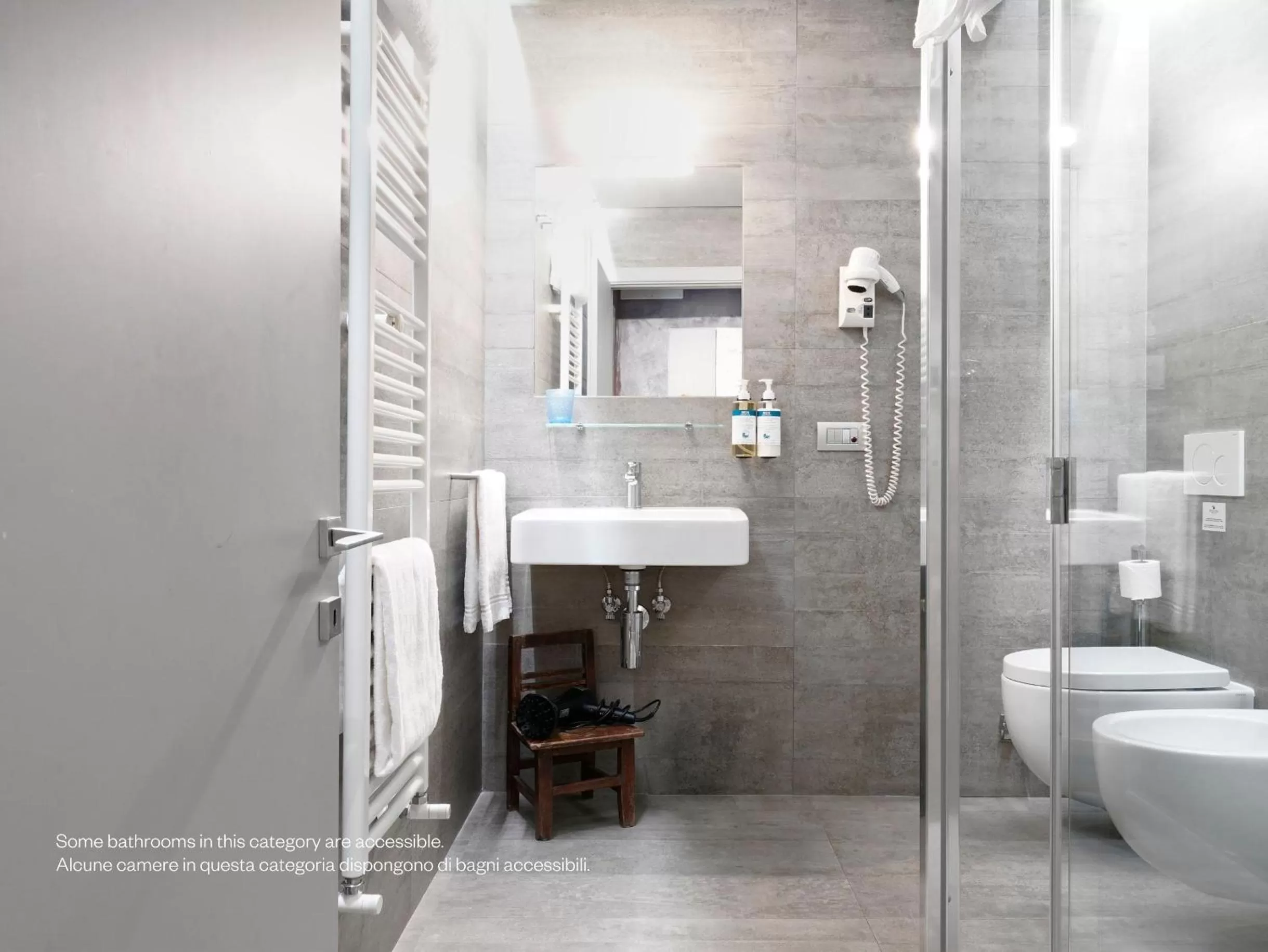 Shower in Numa Florence Rodo