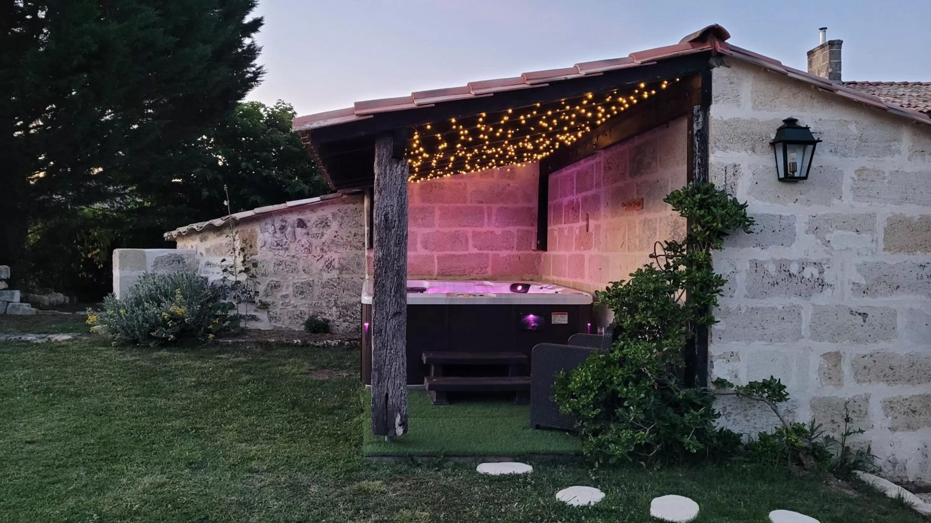 Spa and wellness centre/facilities, Property Building in Au Do'Mayne des Bouilles - Spa & Piscine