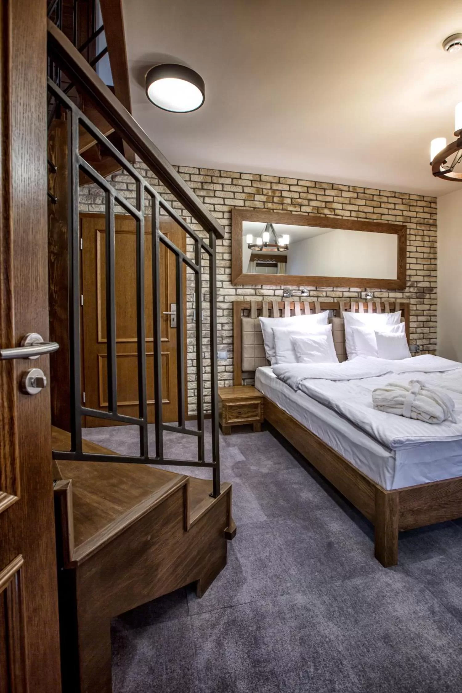 Photo of the whole room, Bed in Hotel & Spa **** Kasztel Uniejów