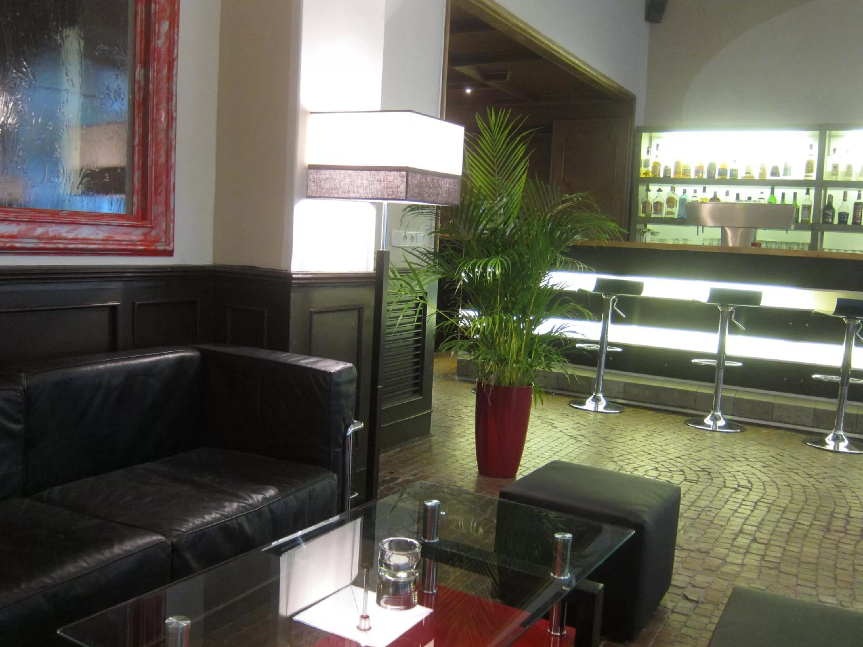 Lounge or bar in Bon-Apart