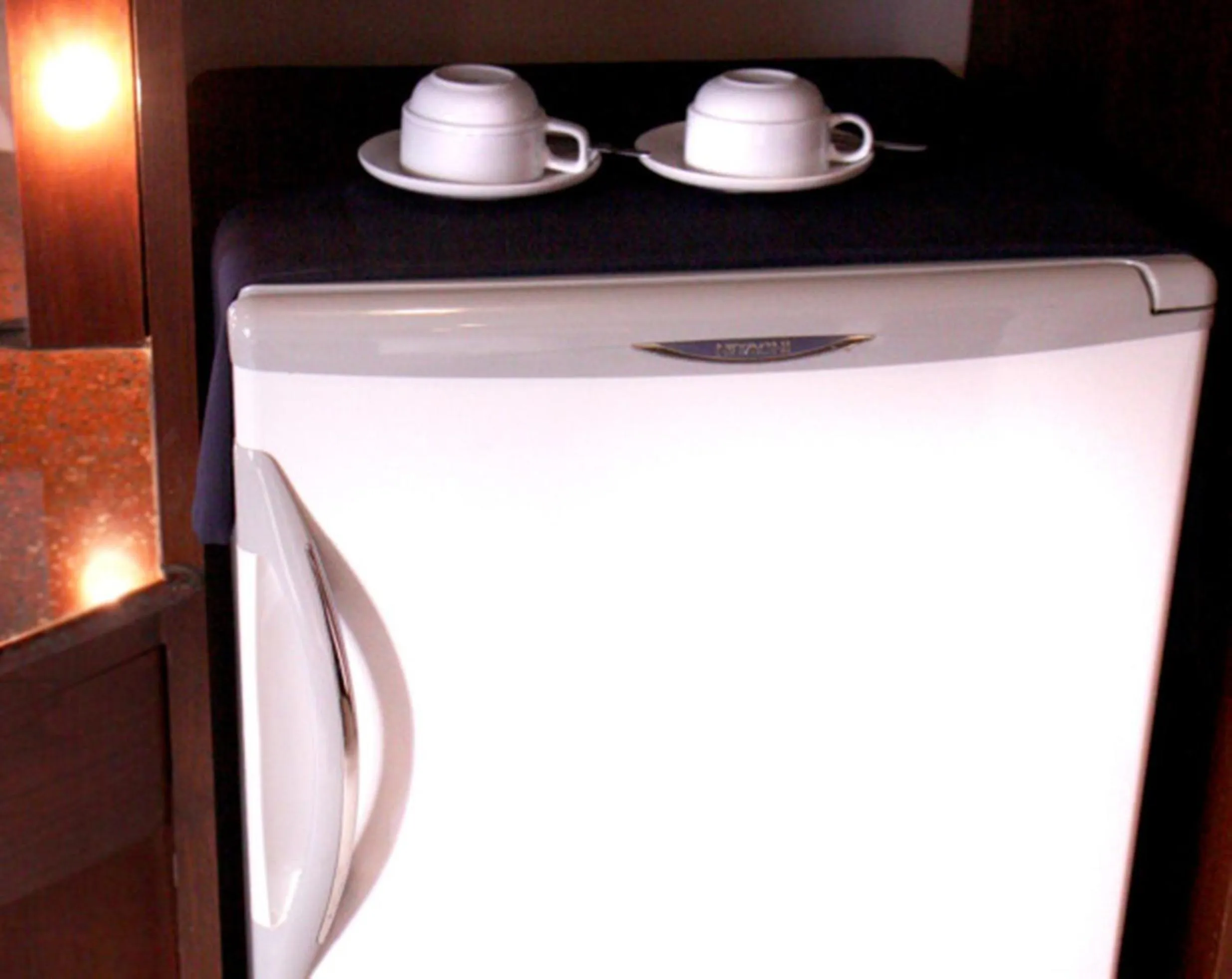 Kitchen or kitchenette in Karon Cafe Inn