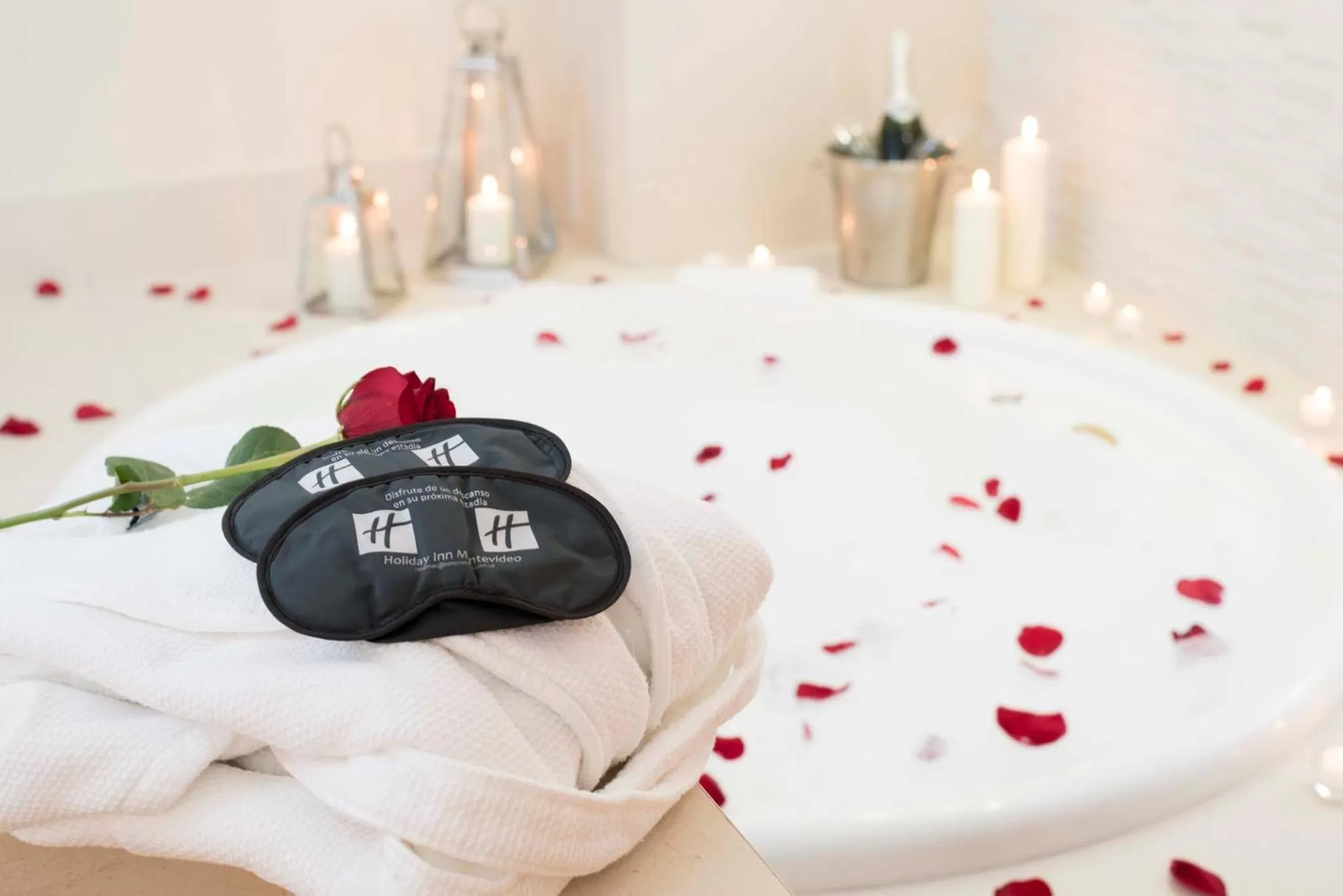 Photo of the whole room in Holiday Inn Montevideo by IHG