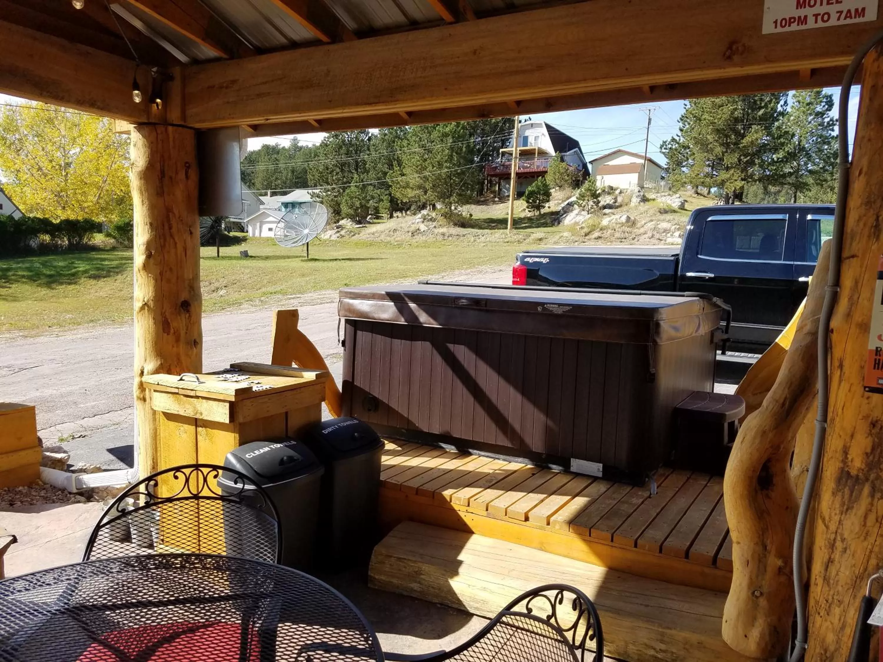 Hot Tub in Rocket Motel