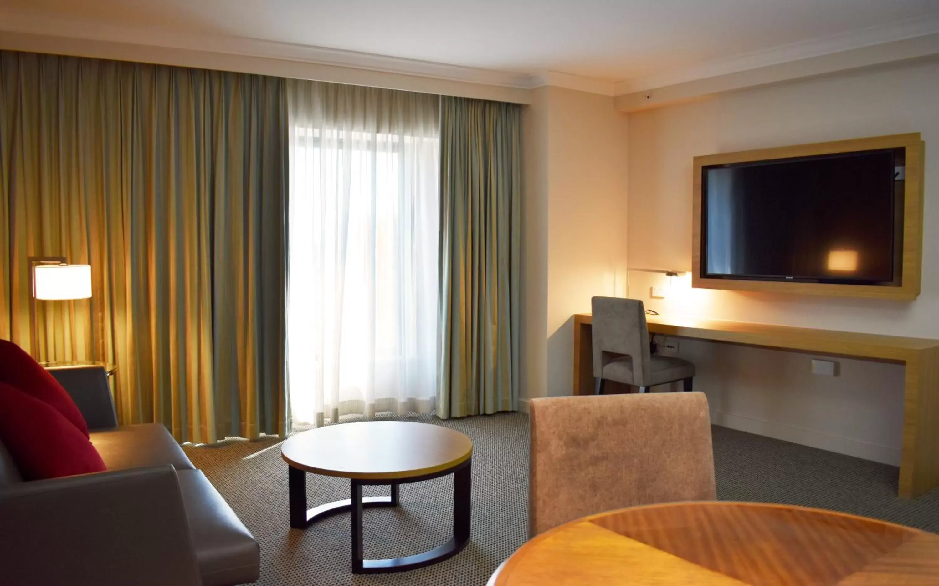 Raffles Suite in Stamford Plaza Sydney Airport Hotel & Conference Centre Raffles Suite in Stamford Plaza Sydney Airport Hotel & Conference Centre