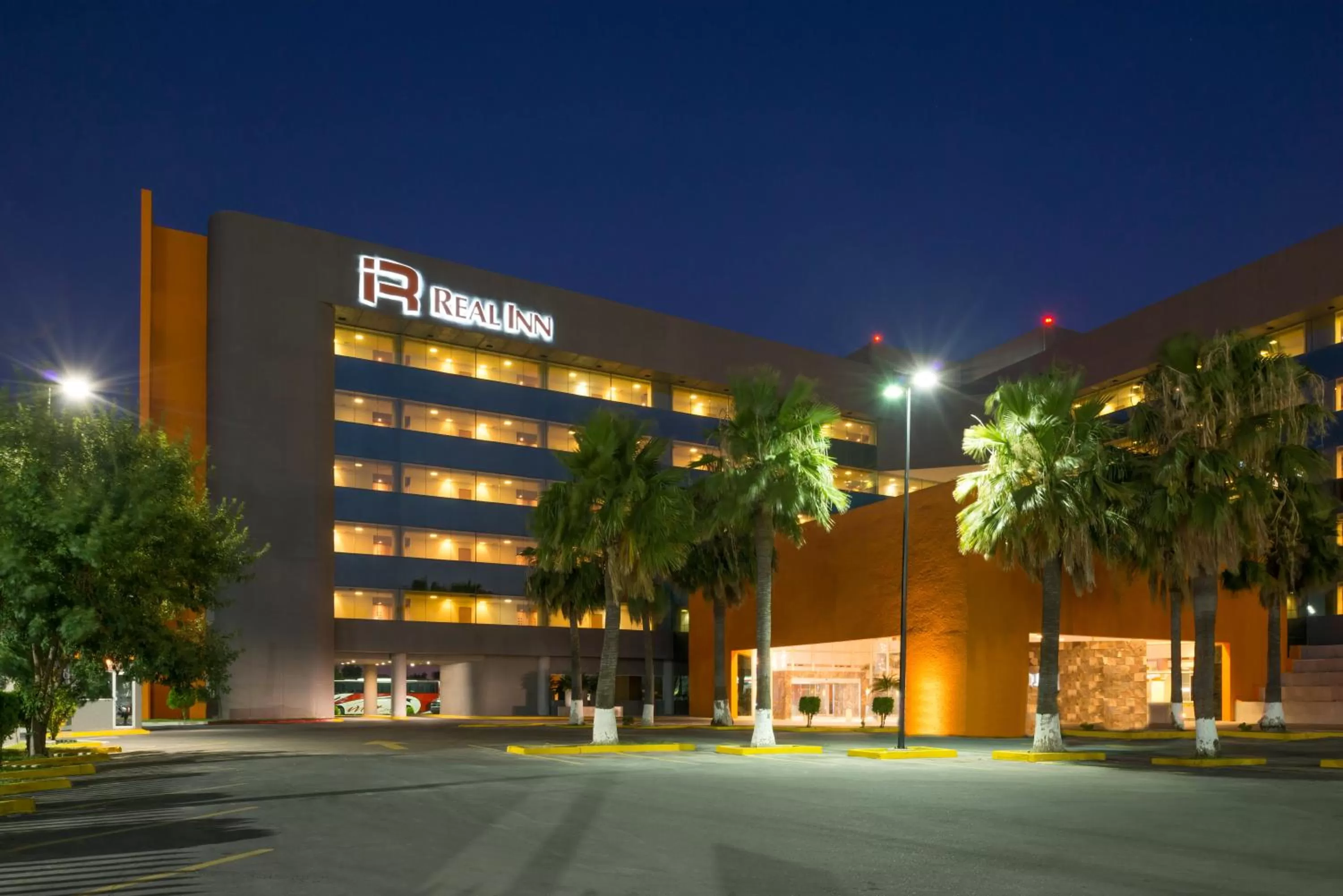 Property building in Real Inn Nuevo Laredo