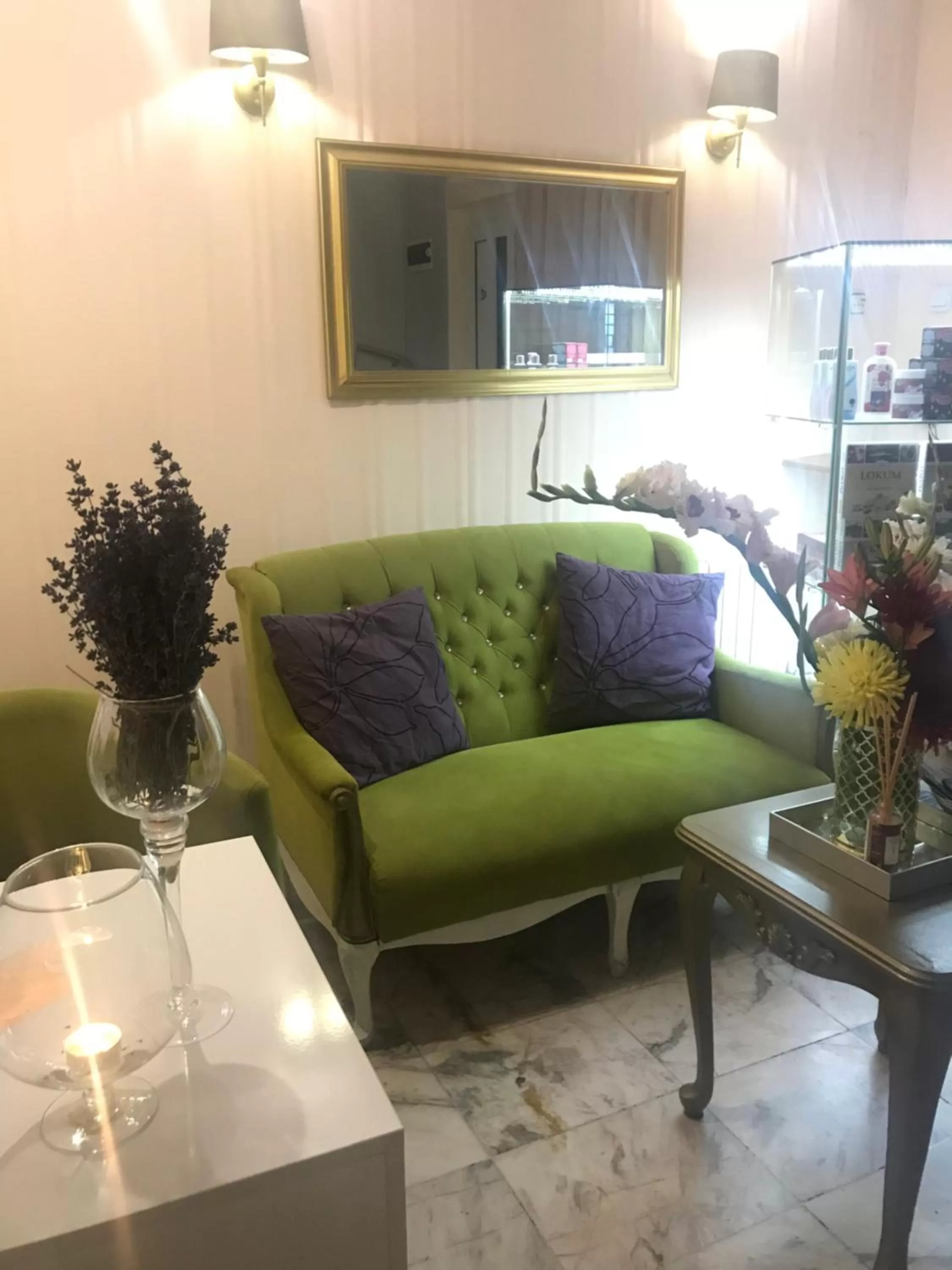 Day, Seating Area in White Rose Family Guest House