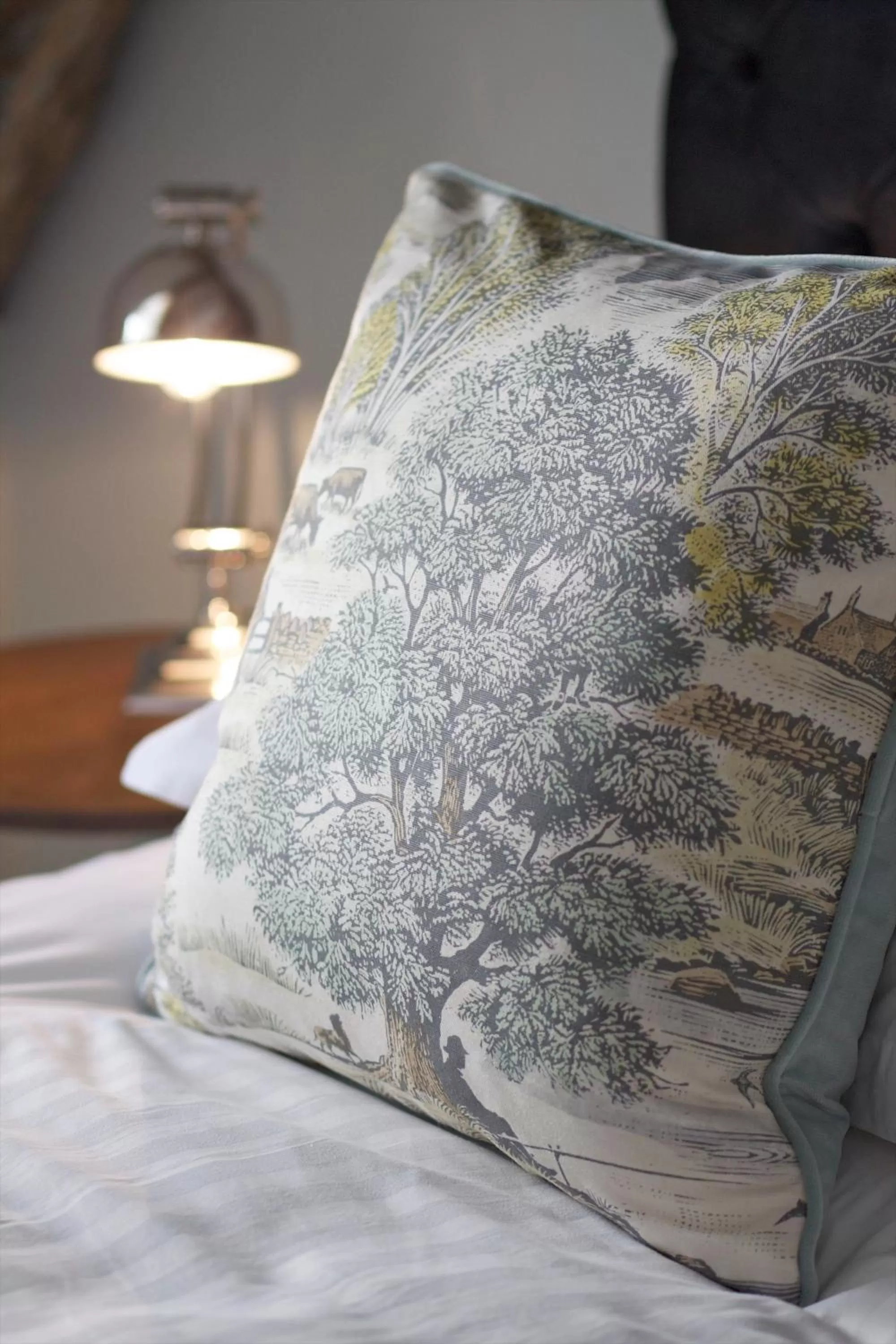 Bedroom, Bed in Kings Head