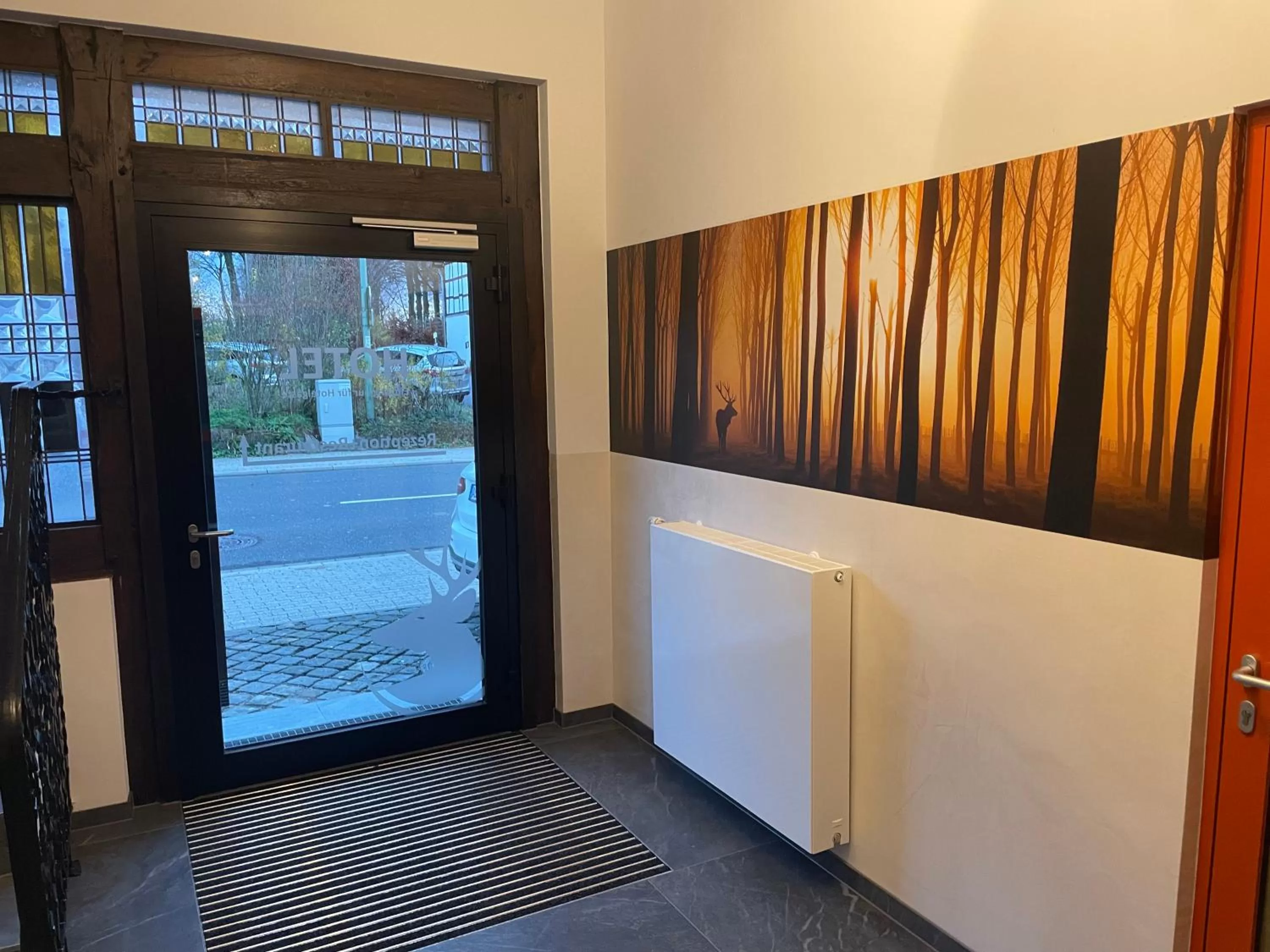 Facade/entrance in DER Hirsch Hotel