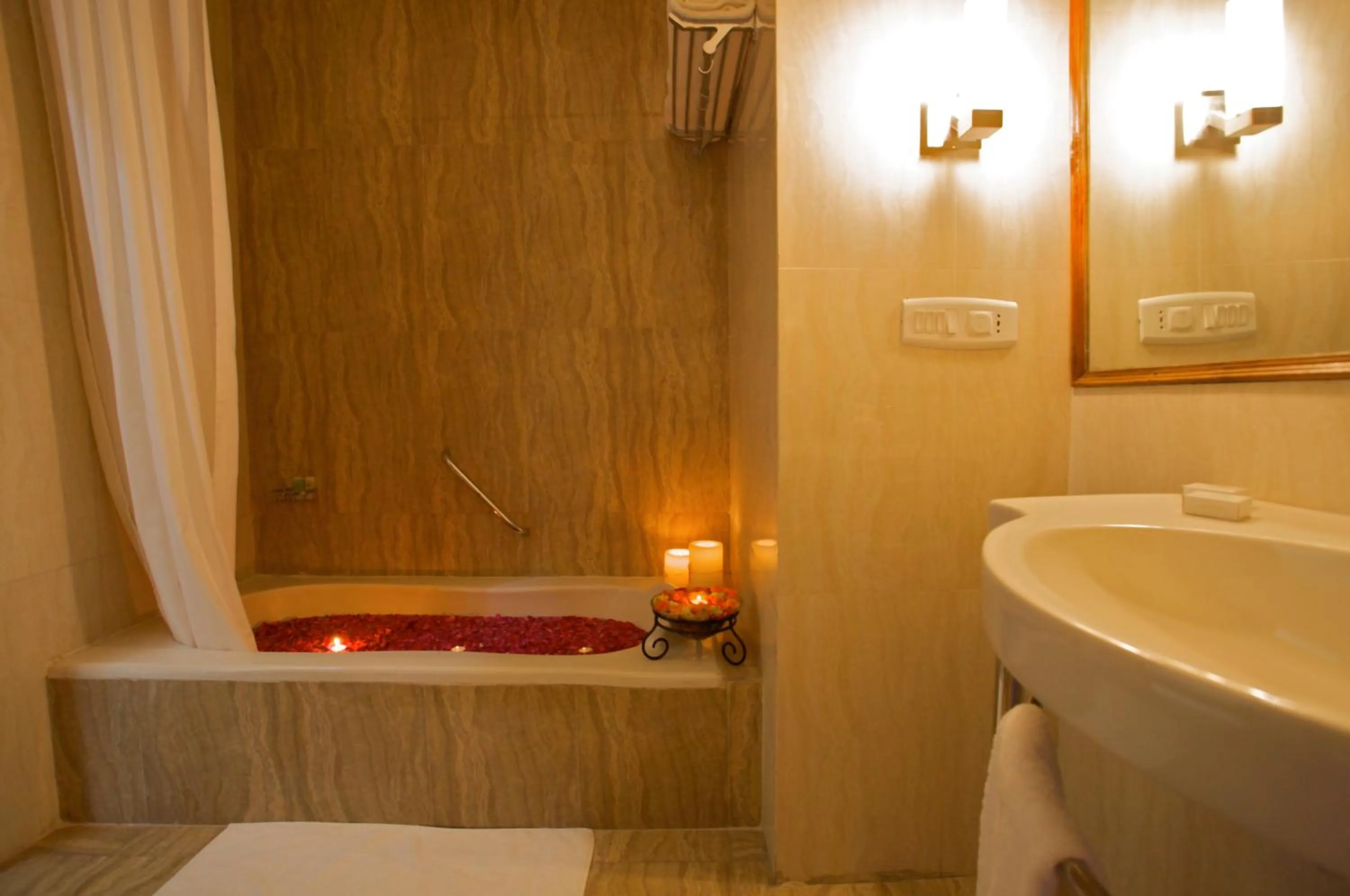 Bathroom in The Hadoti Palace, Bundi