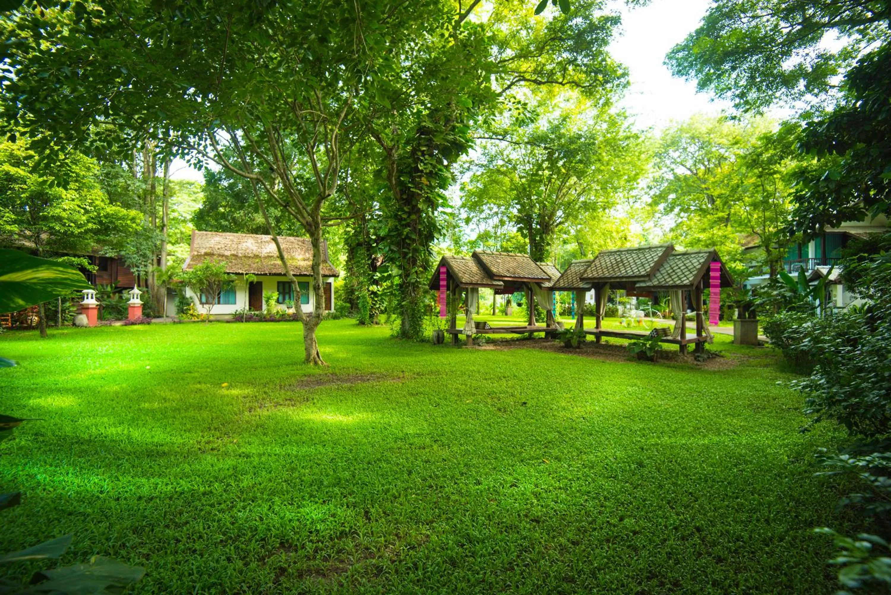 Garden view in E-Outfitting Doikham Resort