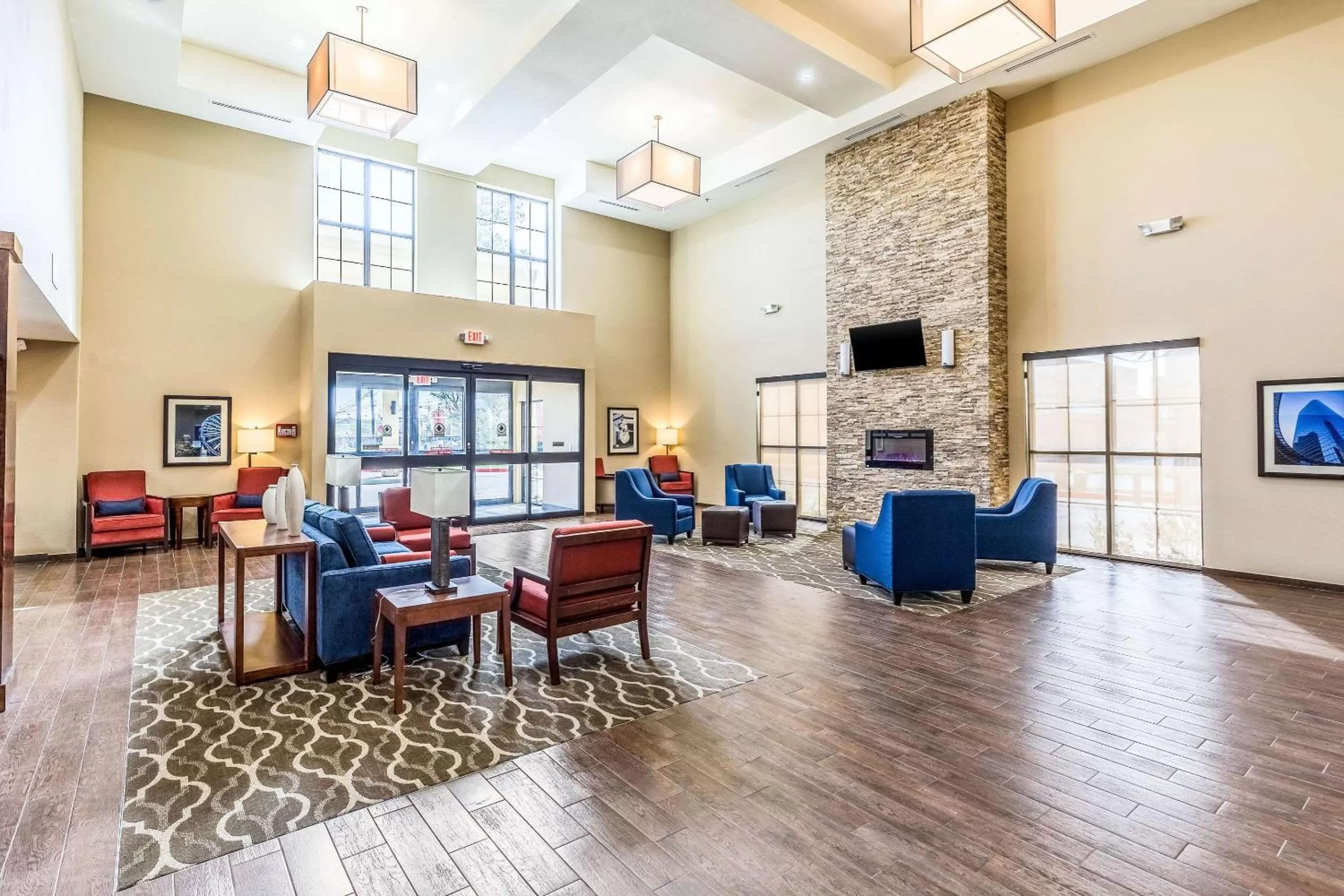 Lobby or reception in Comfort Suites
