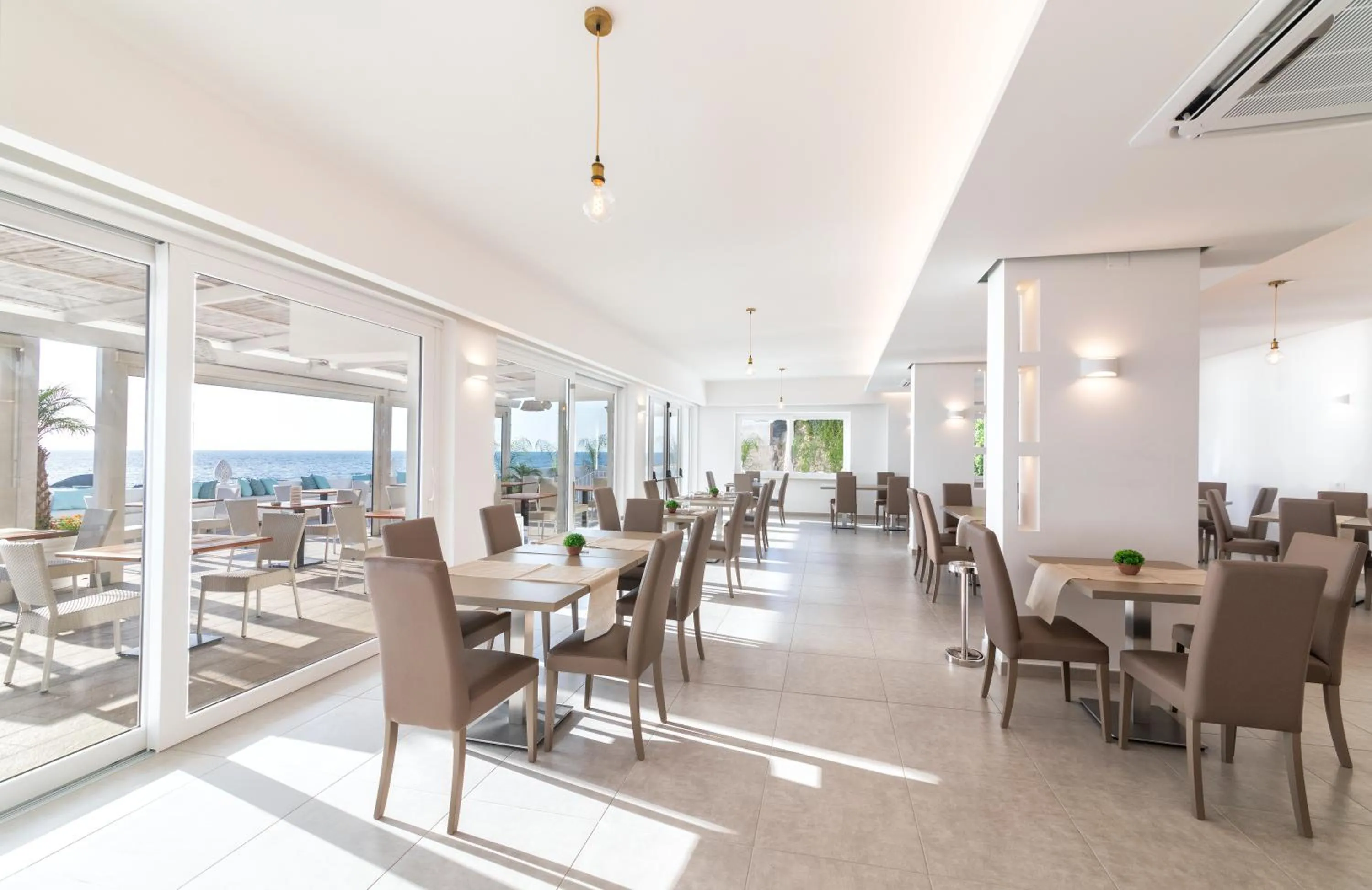 Bedroom in Royal Sunset Hotel