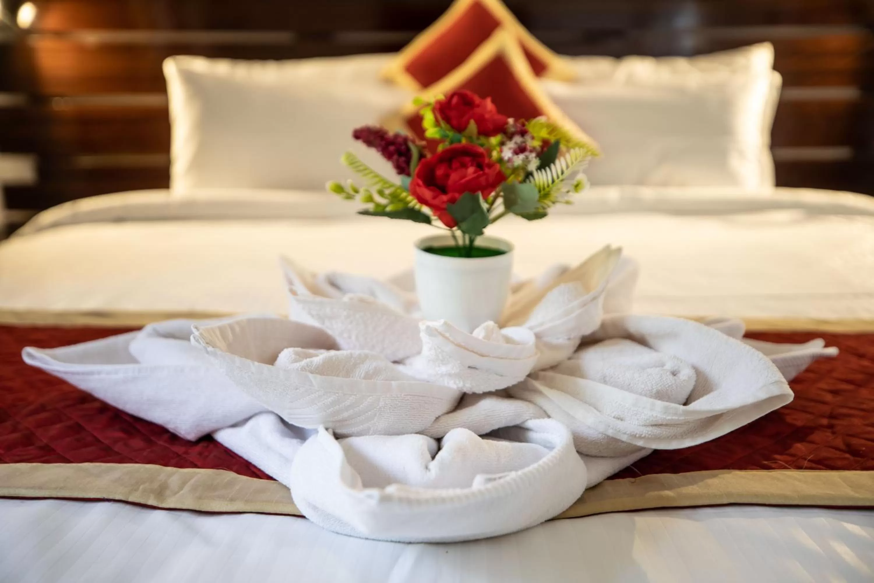 Bed in The Woodside Inn