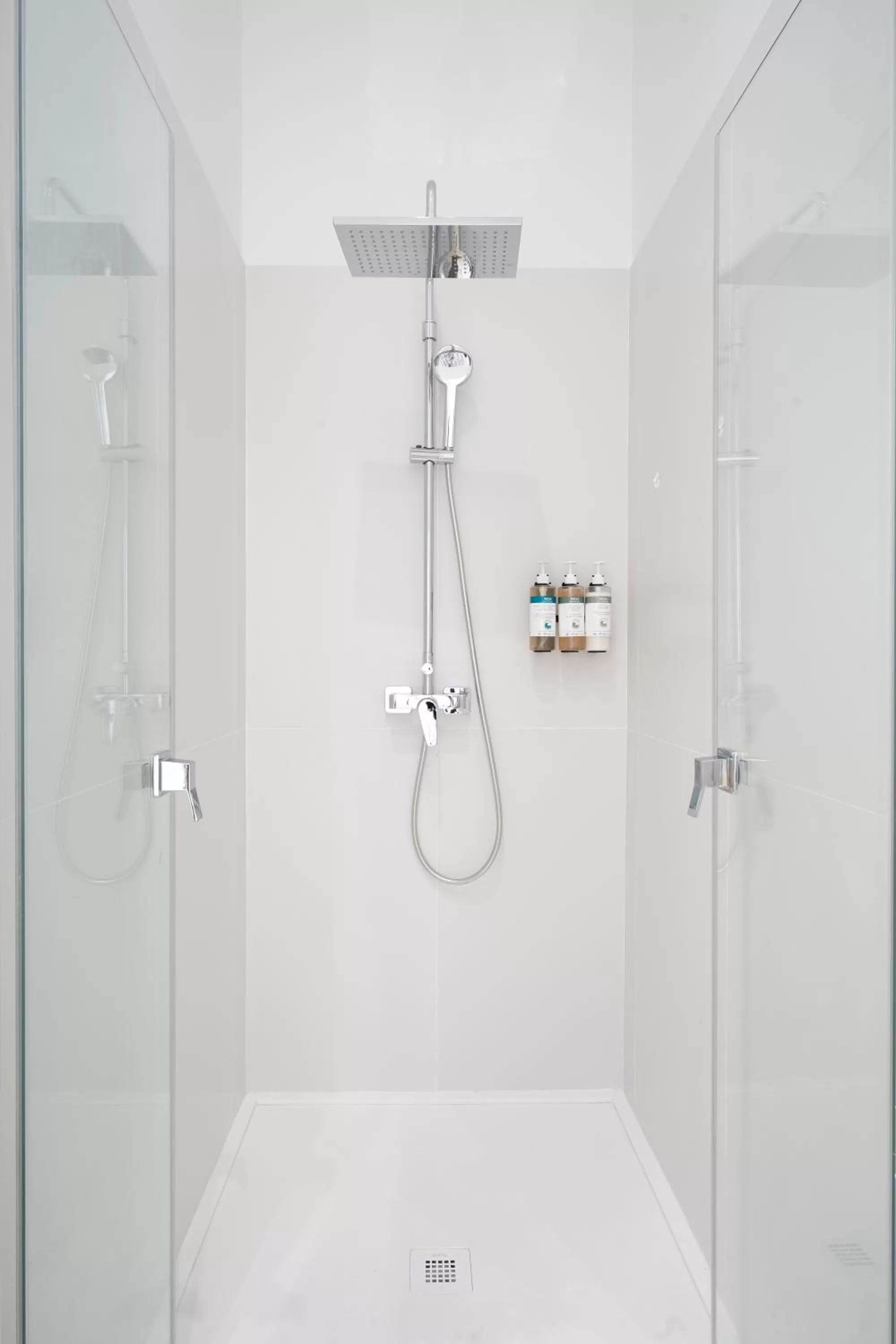 Bathroom in Numa Seville Solea