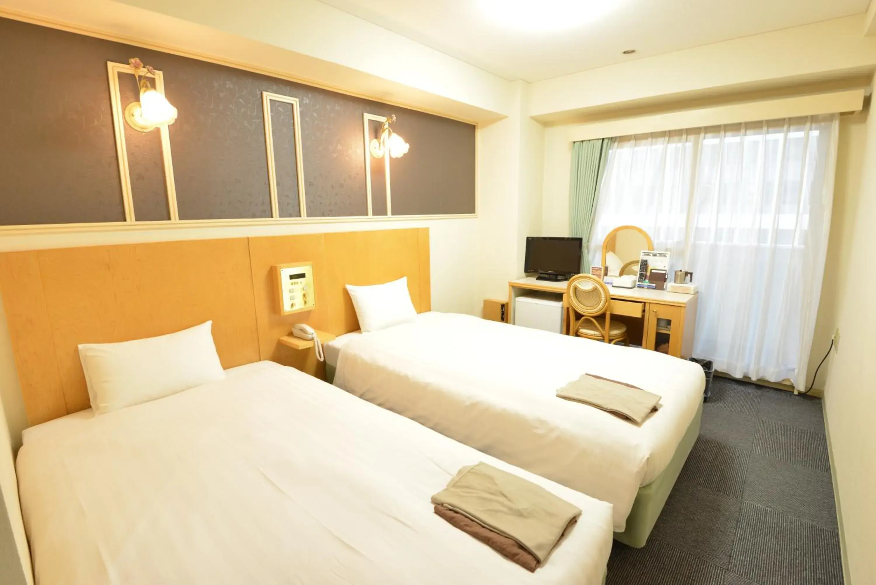 Twin Room - Smoking in Hotel Marutani Twin Room - Smoking in Hotel Marutani