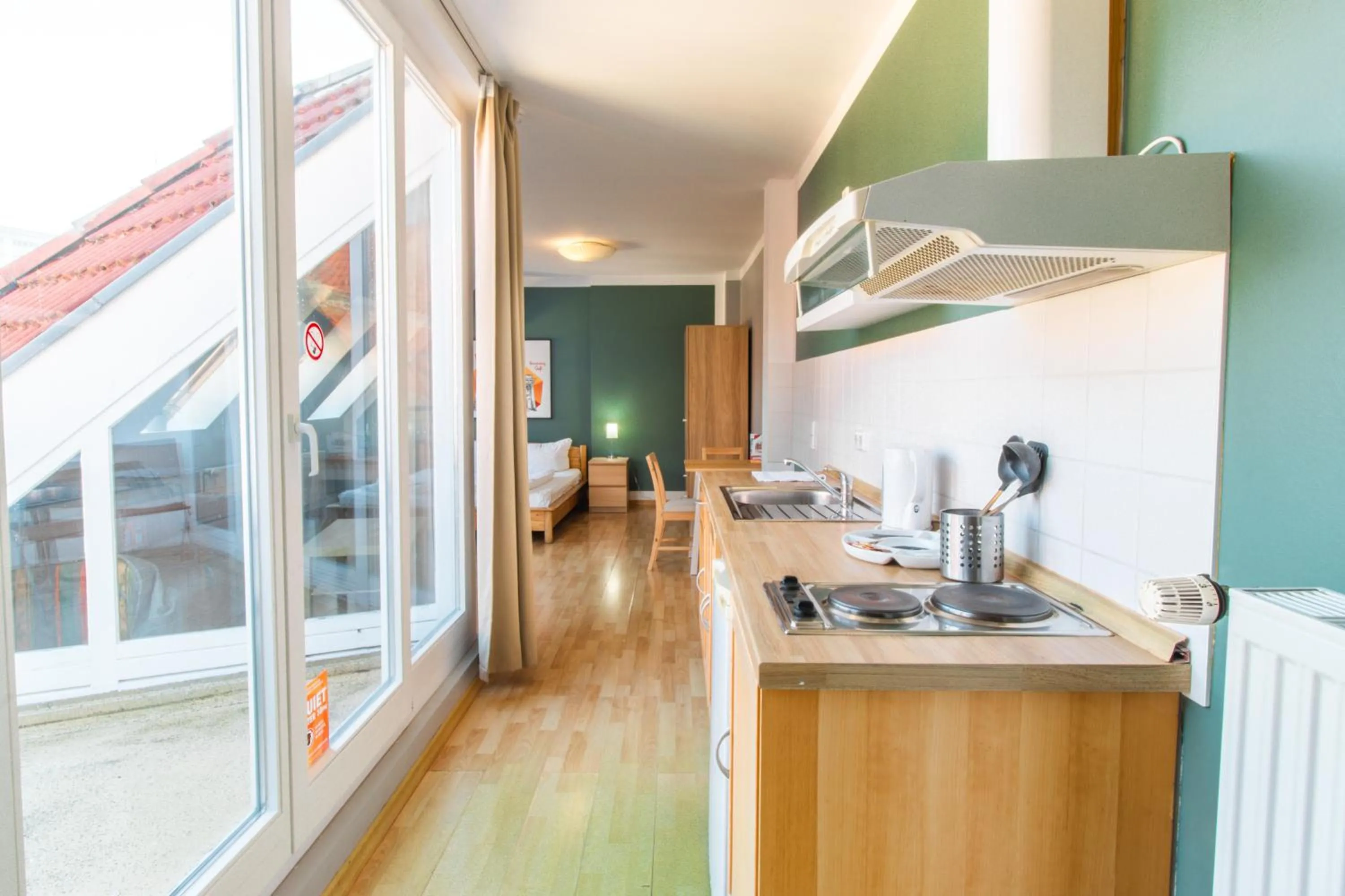 Kitchen or kitchenette in St Christopher's Apartments