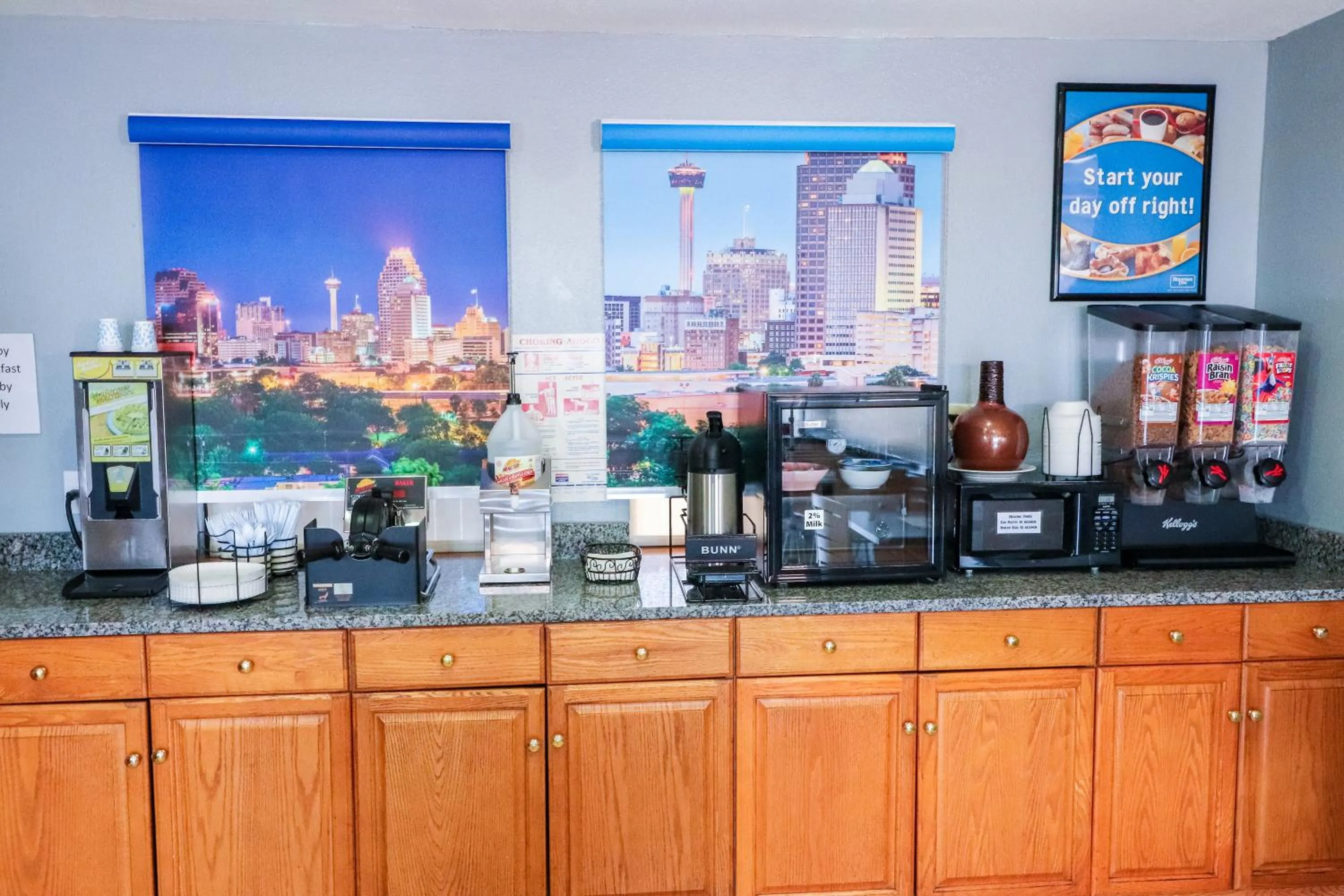 Coffee/tea facilities in Rodeway Inn San Antonio Lackland AFB - SeaWorld